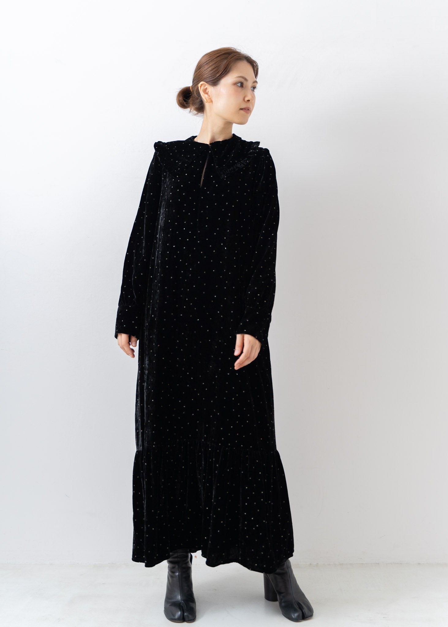 Velvet Glitter Print Frill Collar Dress | Pasand by ne Quittez pas 