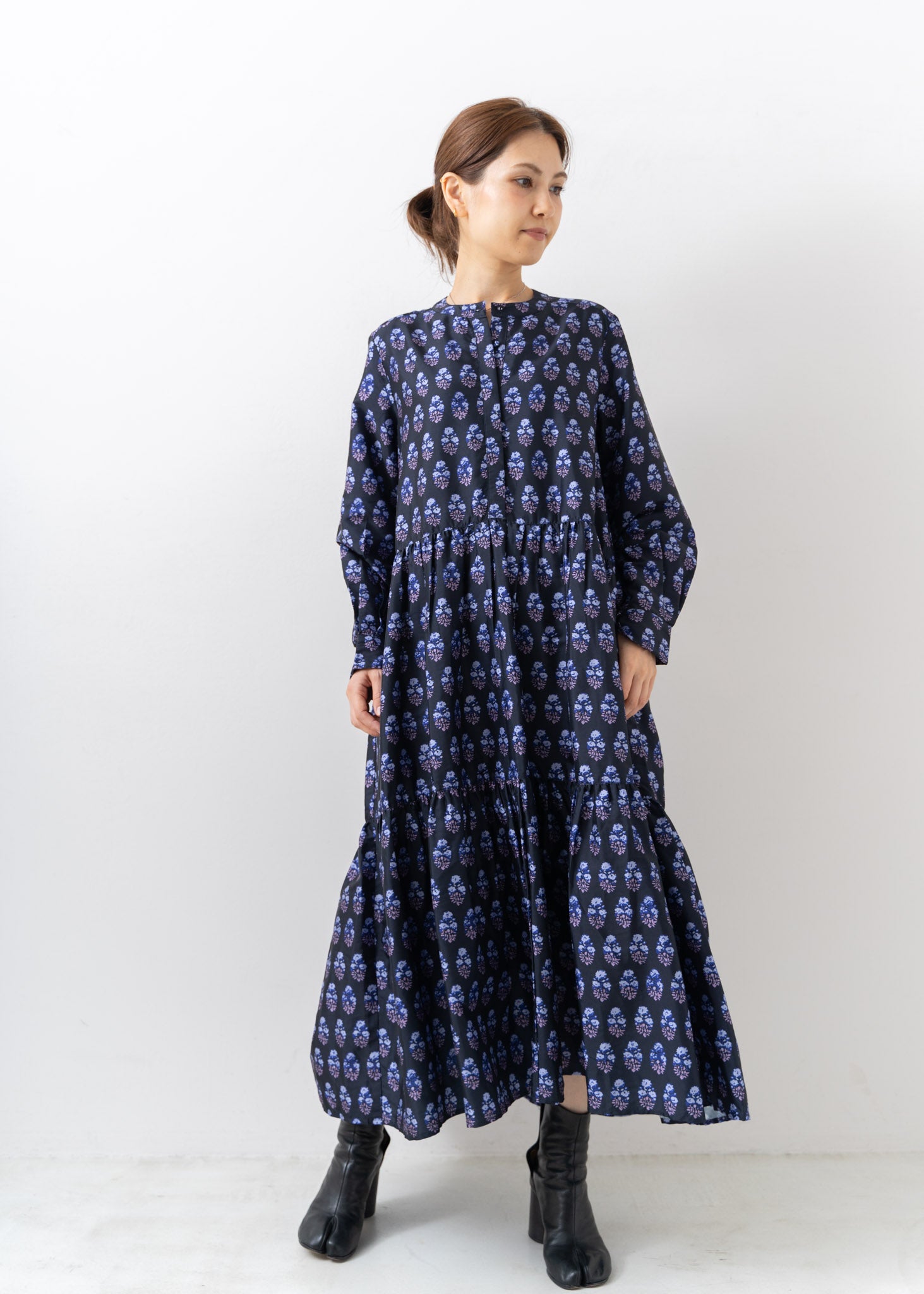 Poly Dupion Print Tiered Dress | Pasand by ne Quittez pas | パサンドバイヌキテパ