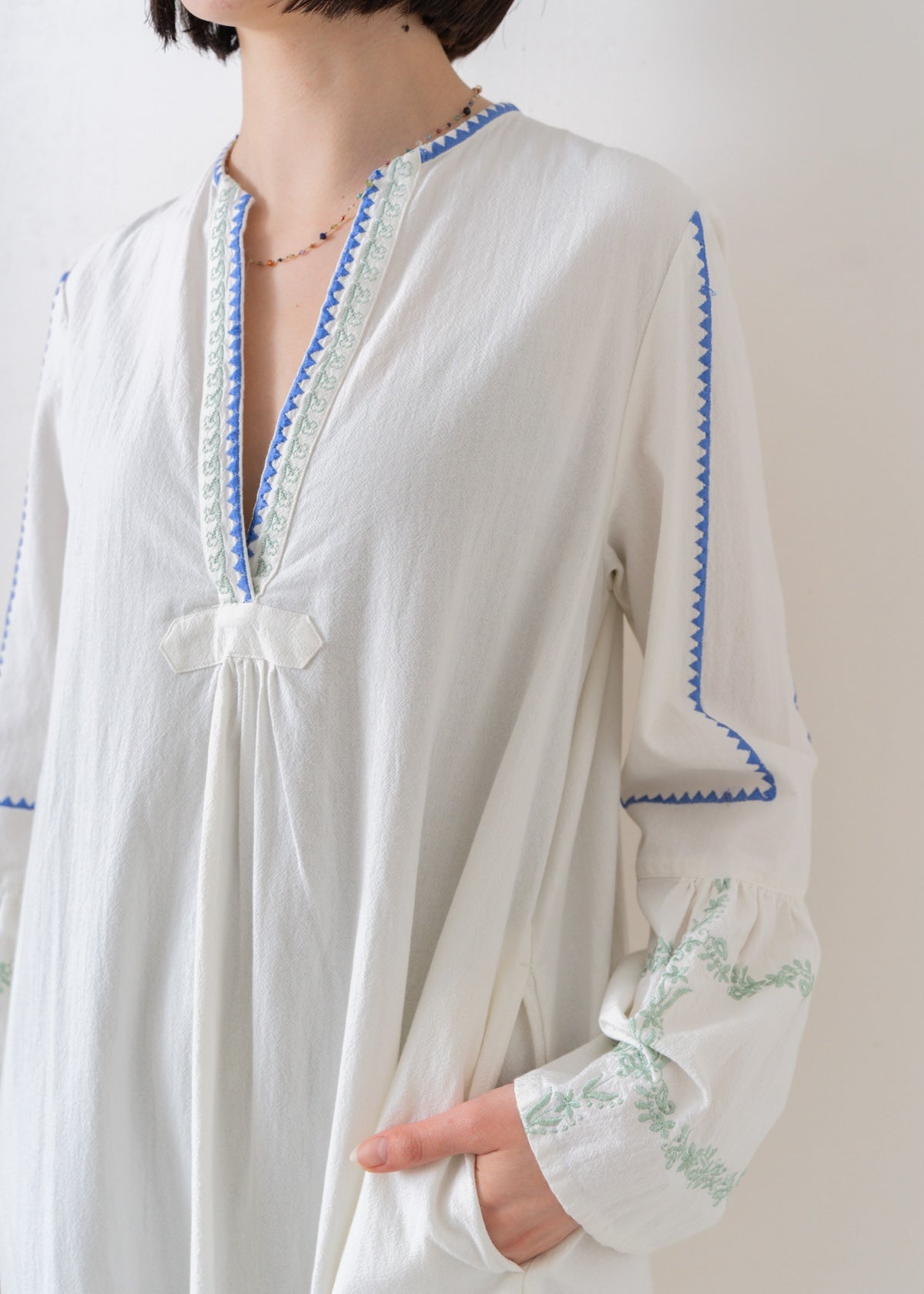 Crimp Cotton Check Embroidery Flare Cuff Dress | Pasand by ne