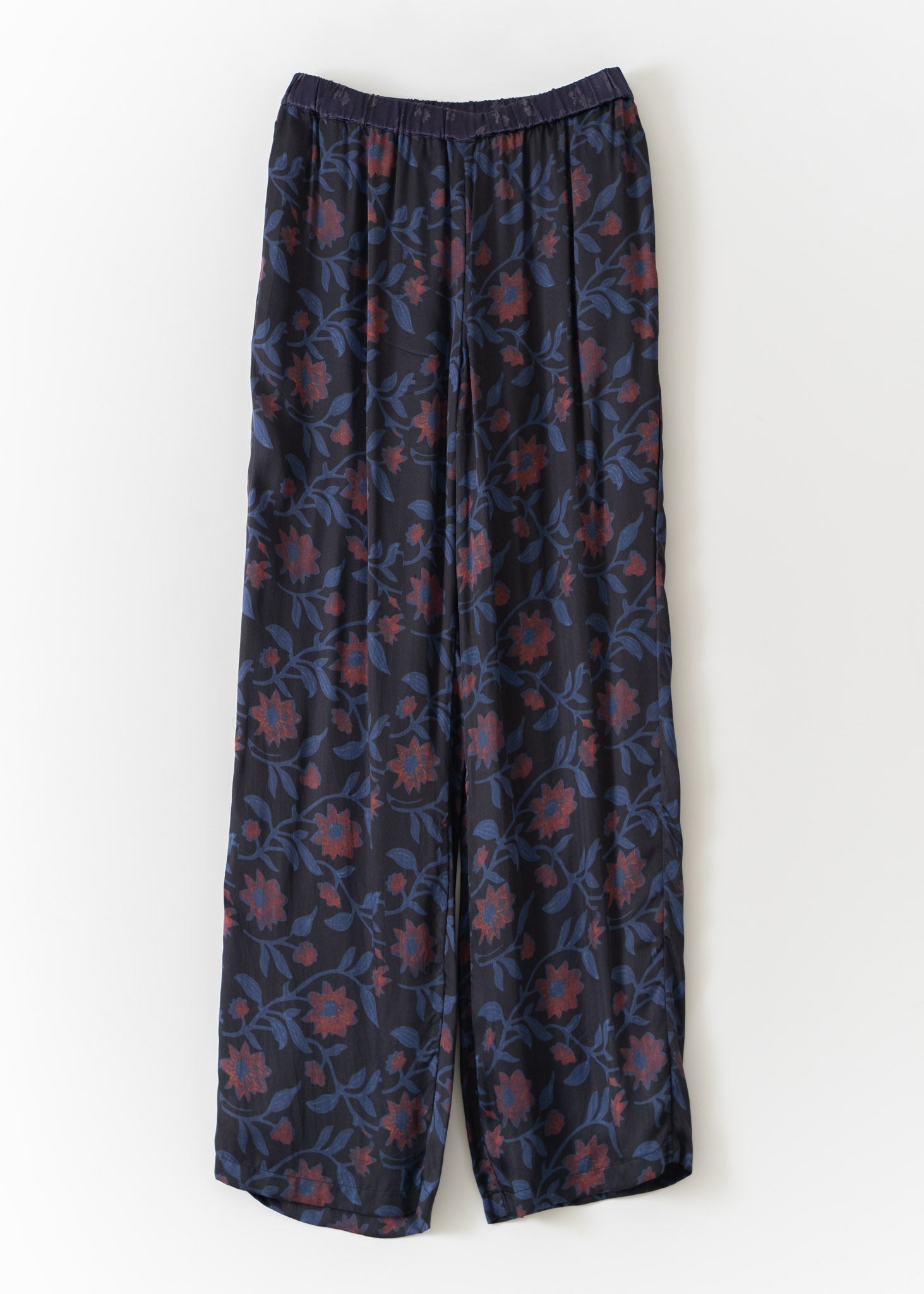 【10/16 10時発売】Modal Satin Clematis Print Pants