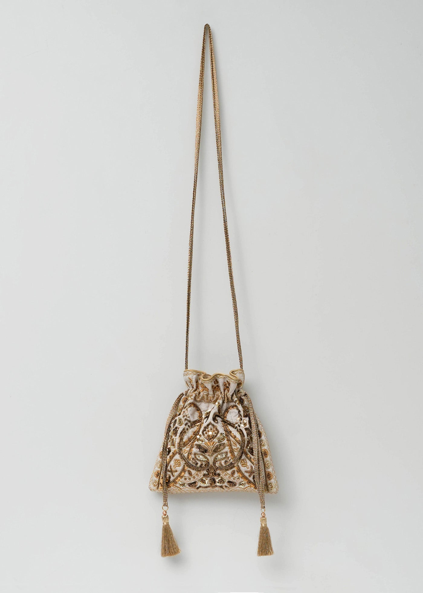 【7/8 10時発売】Embroidery Drawstring Shoulder Bag