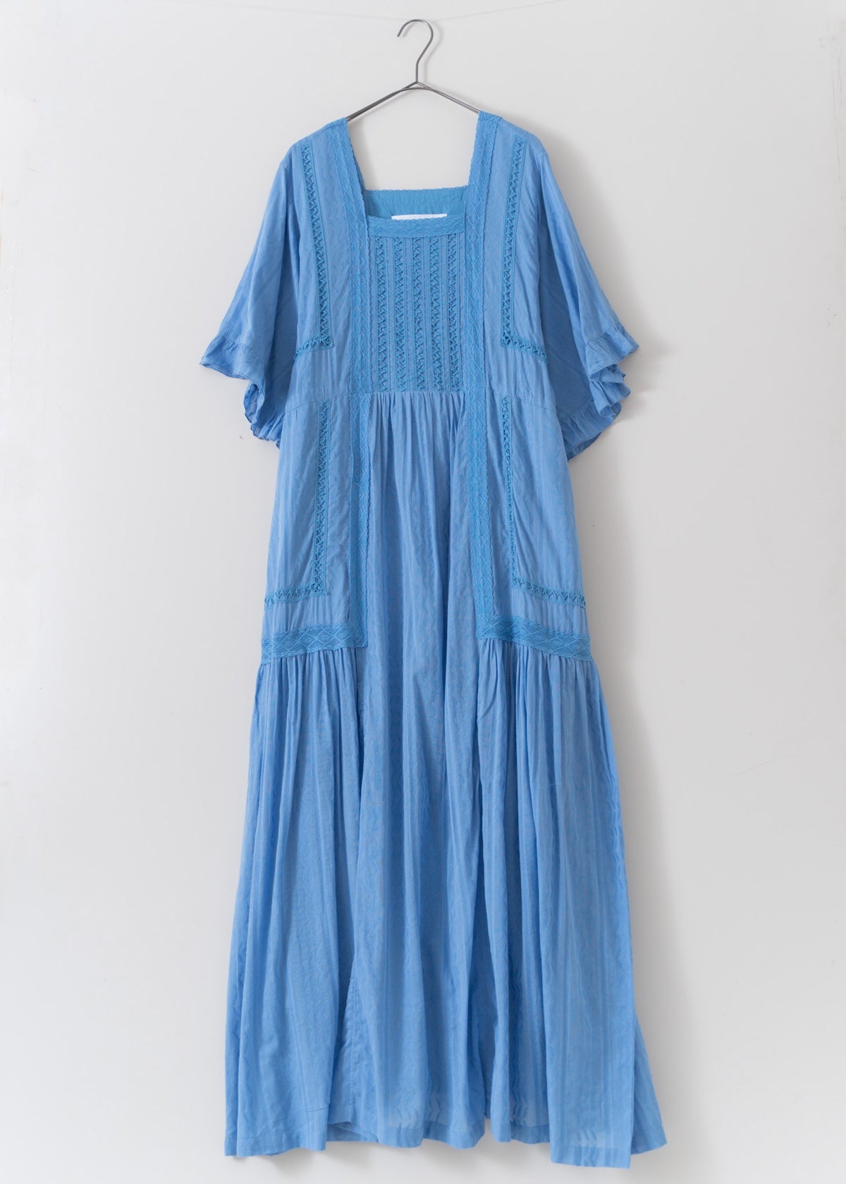 【3/27発売】Joint Lace Frill Sleeve Dress