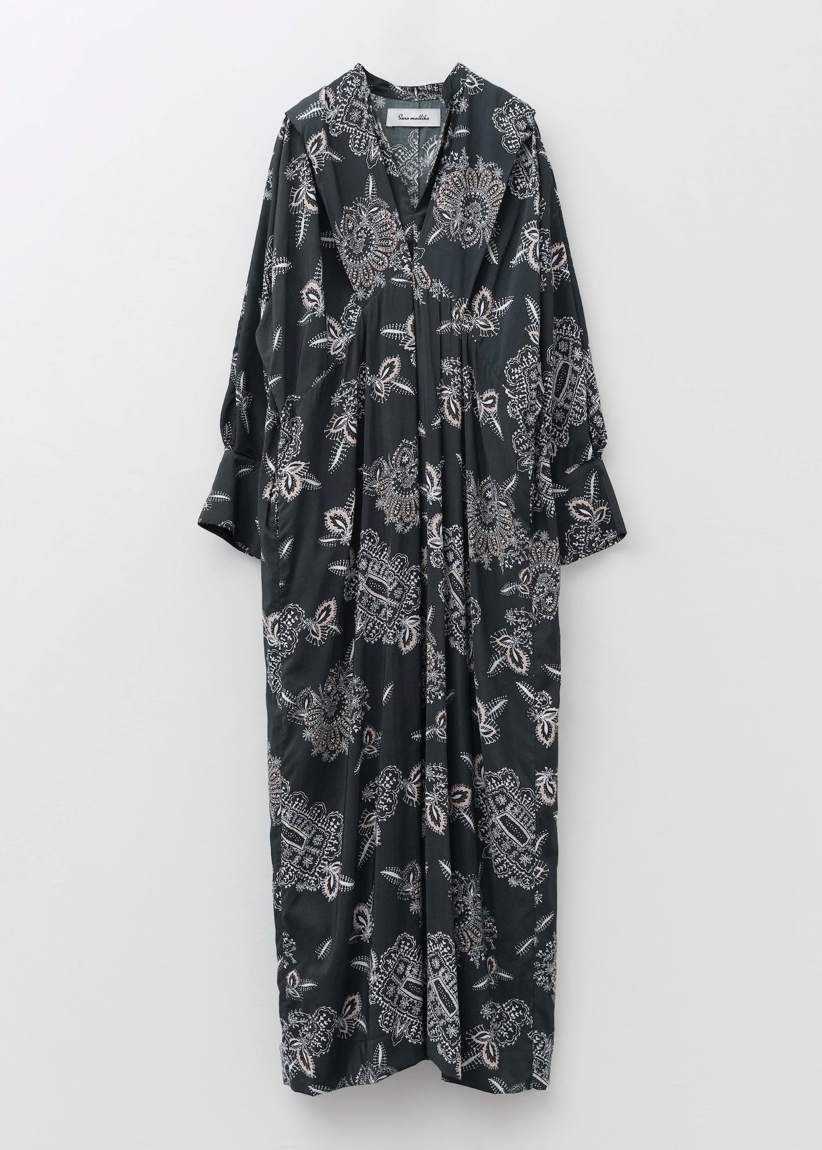 【8/19 10時発売】Talavera Print Tuck Dress
