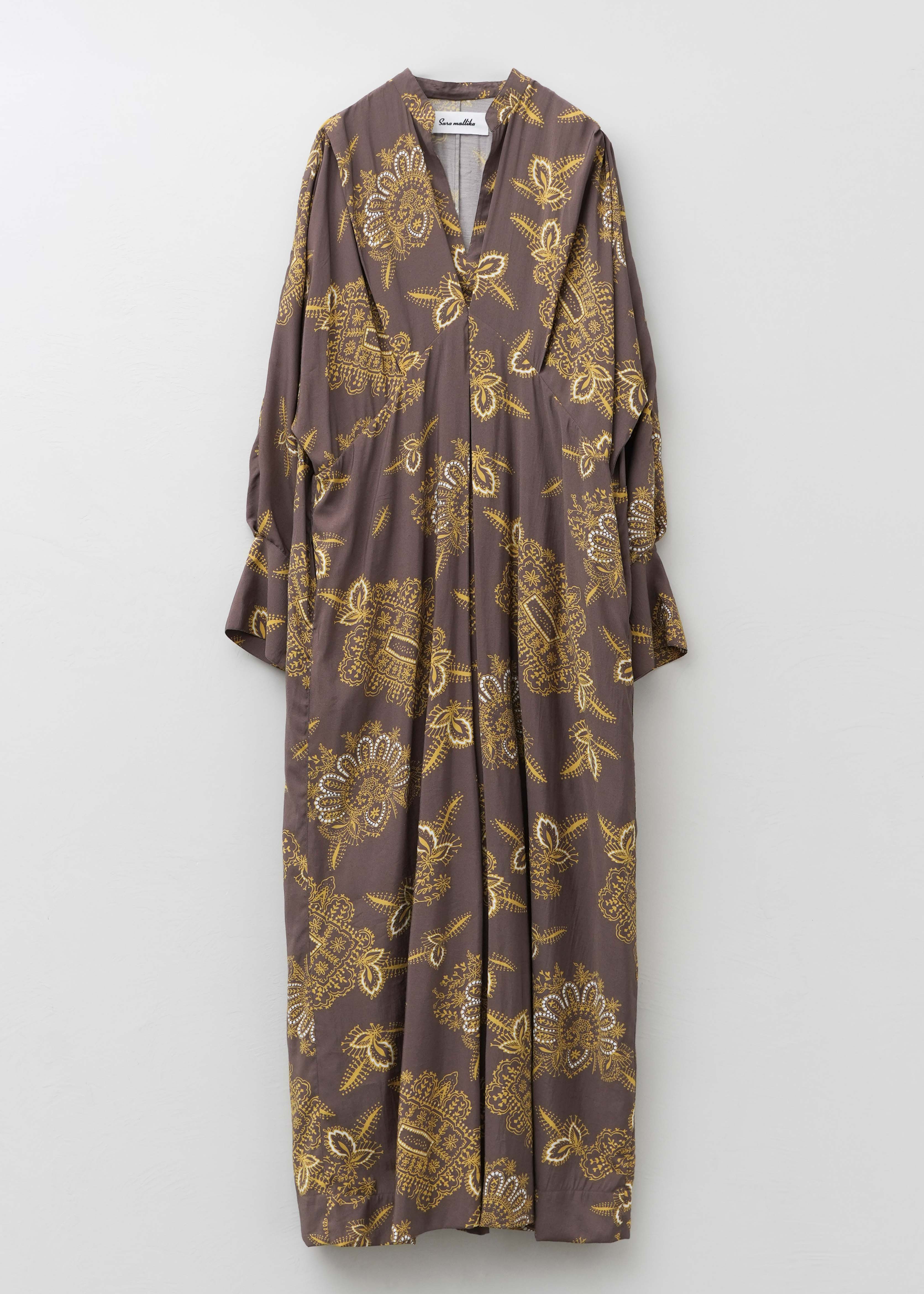【8/19 10時発売】Talavera Print Tuck Dress