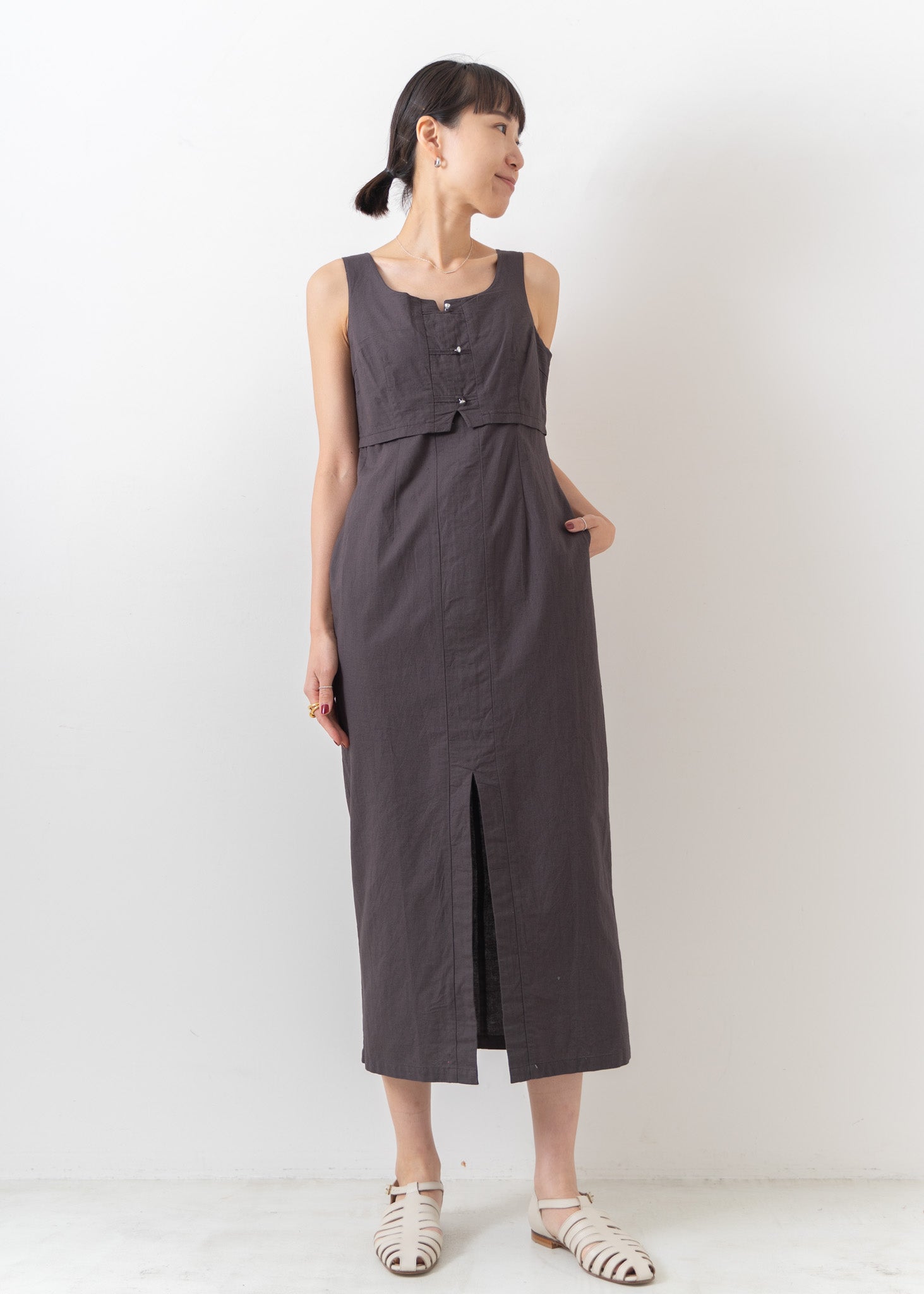 Chinese Button Slit Dress | Pasand by ne Quittez pas | パサン