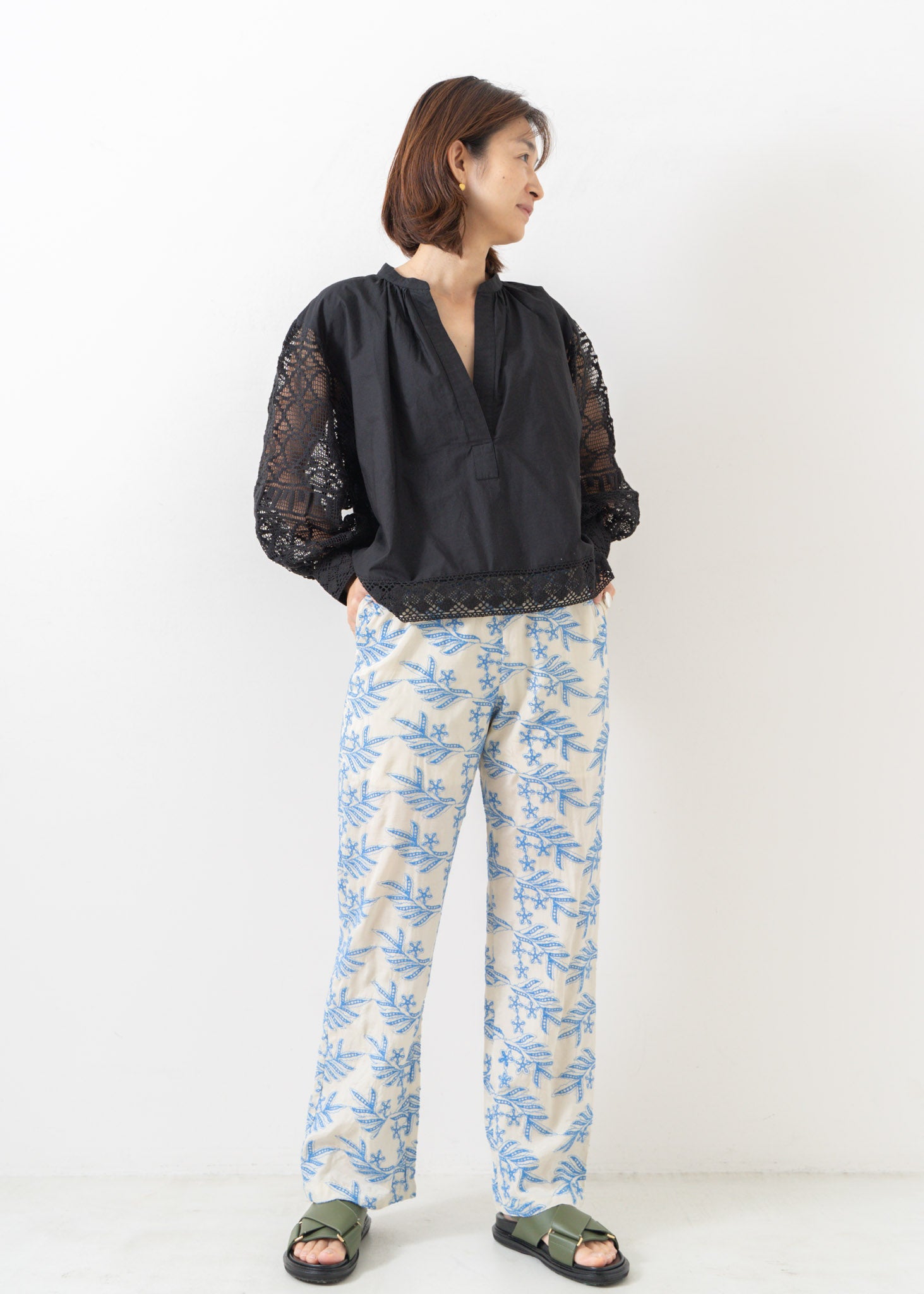Botanical Embroidery Relax Pants | Pasand by ne Quittez pas 