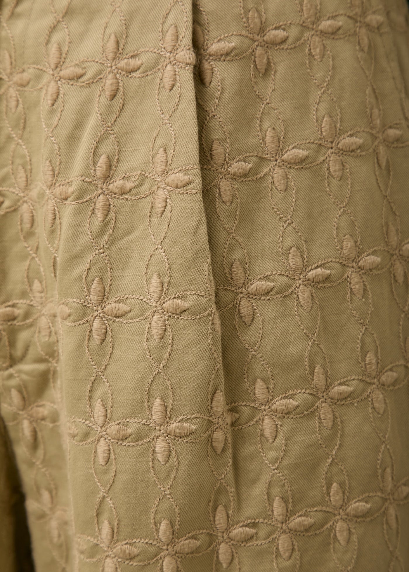 Cotton Linen Twill Flower Embroidery Pants | Pasand by ne Quittez