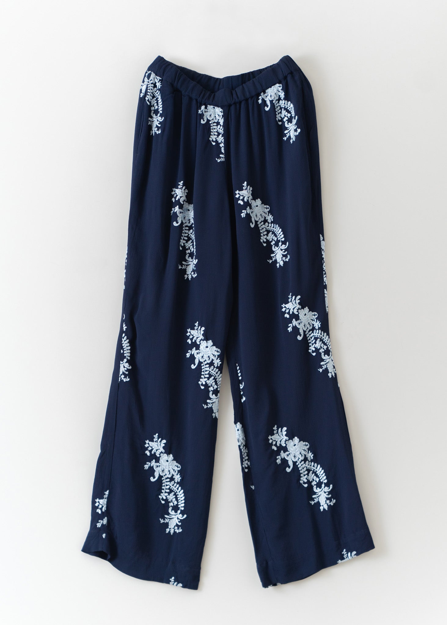 Moss Rayon Lupinus Embroidery Pants