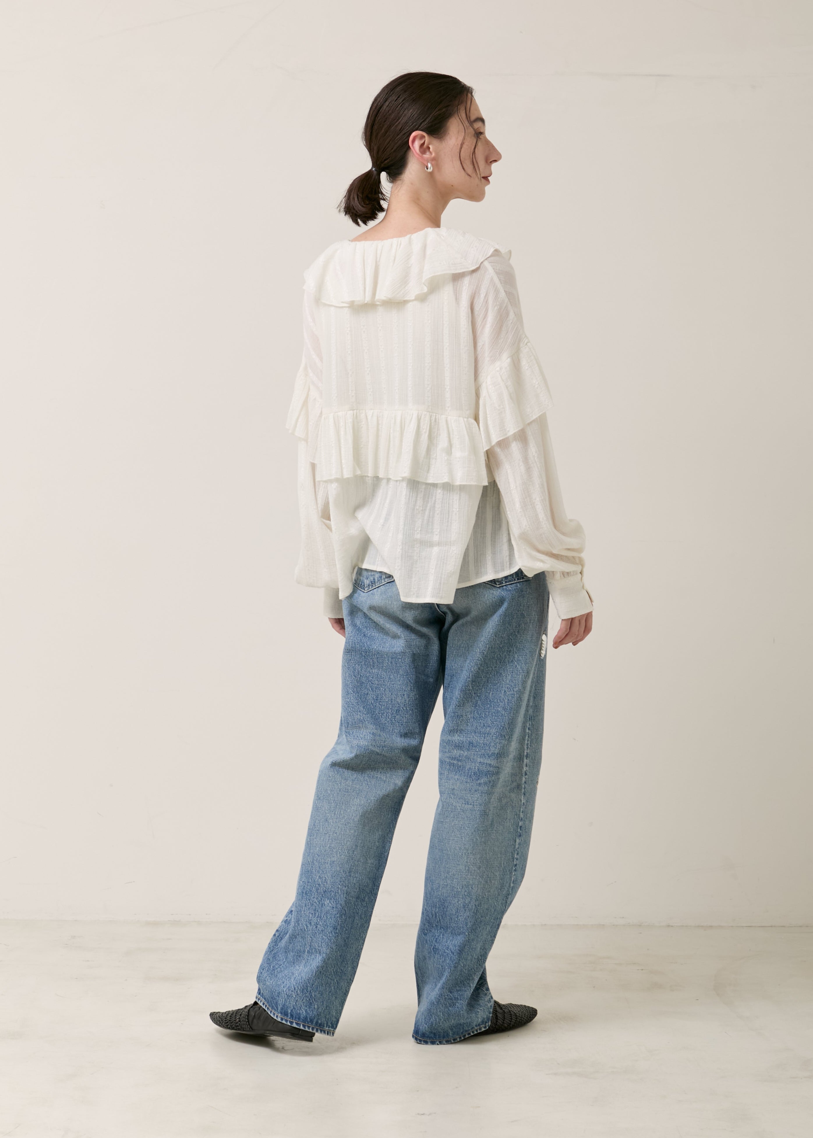 Sequins Embroidery Denim Pants | Pasand by ne Quittez pas | パサン