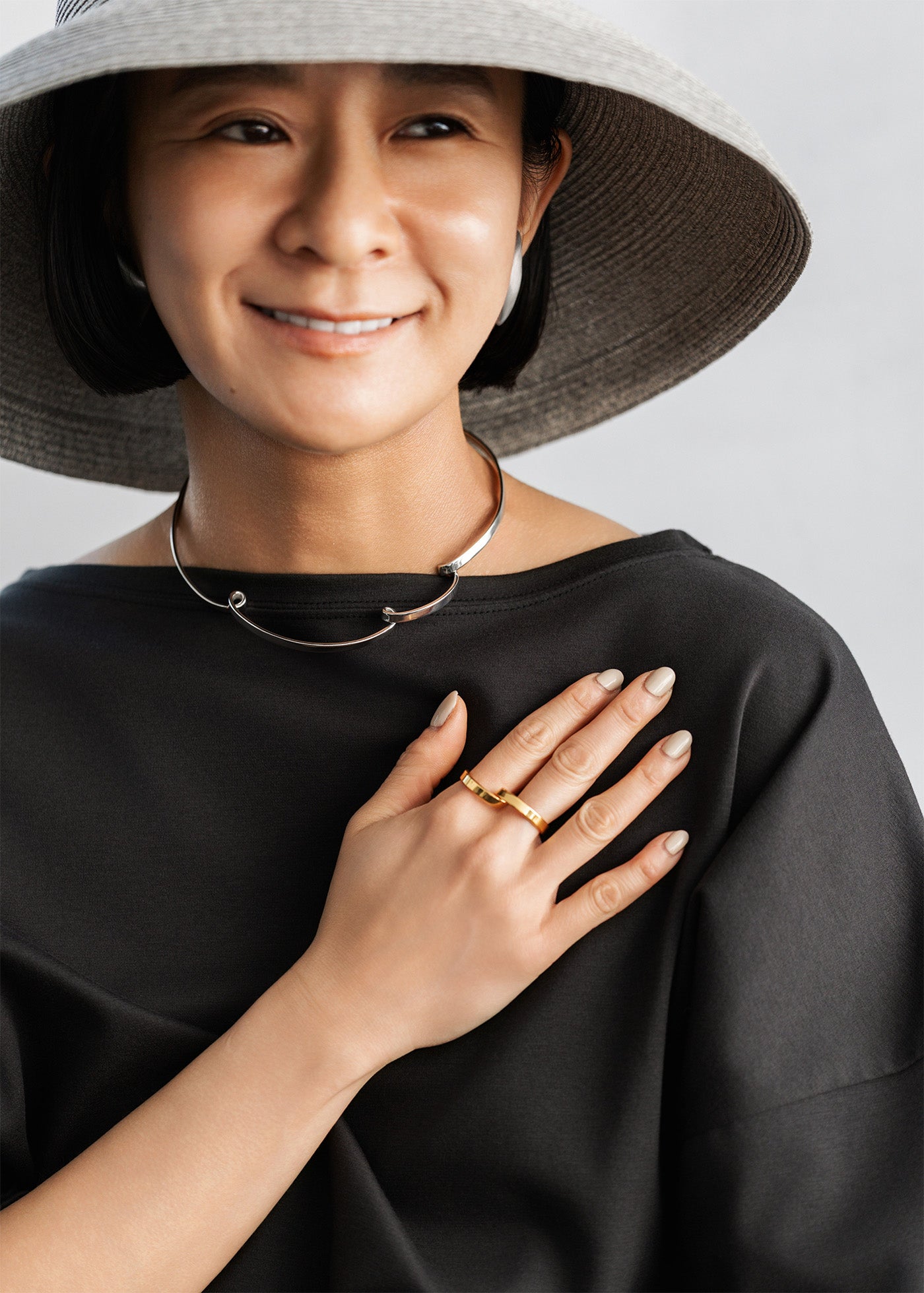 【5/21 10時発売】ドレスに合わせるエスプリジュエリー Silver Cloud Choker & Gold Double Finger Ring