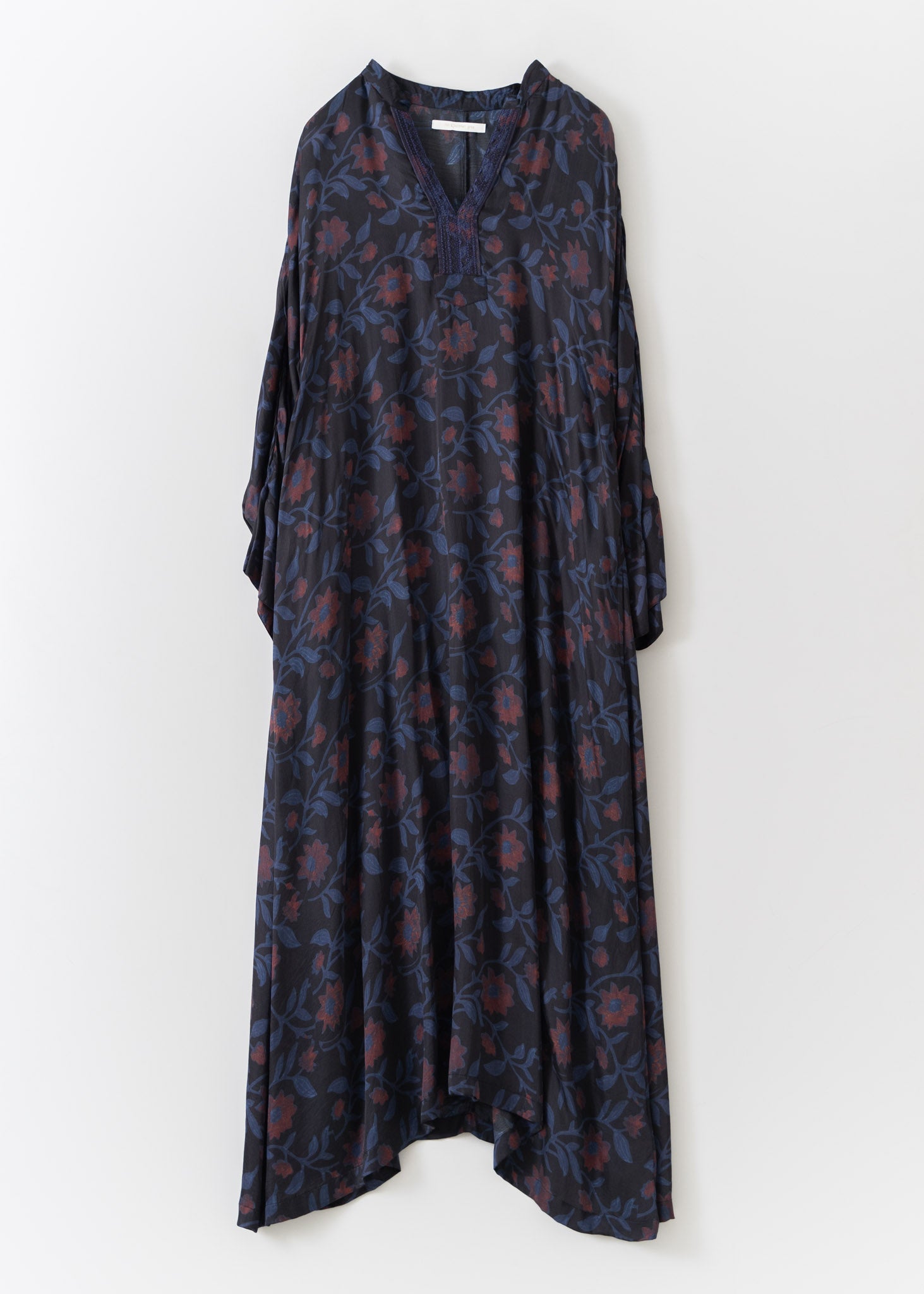 【10/16 10時発売】Modal Satin Clematis Print Kurta Dress