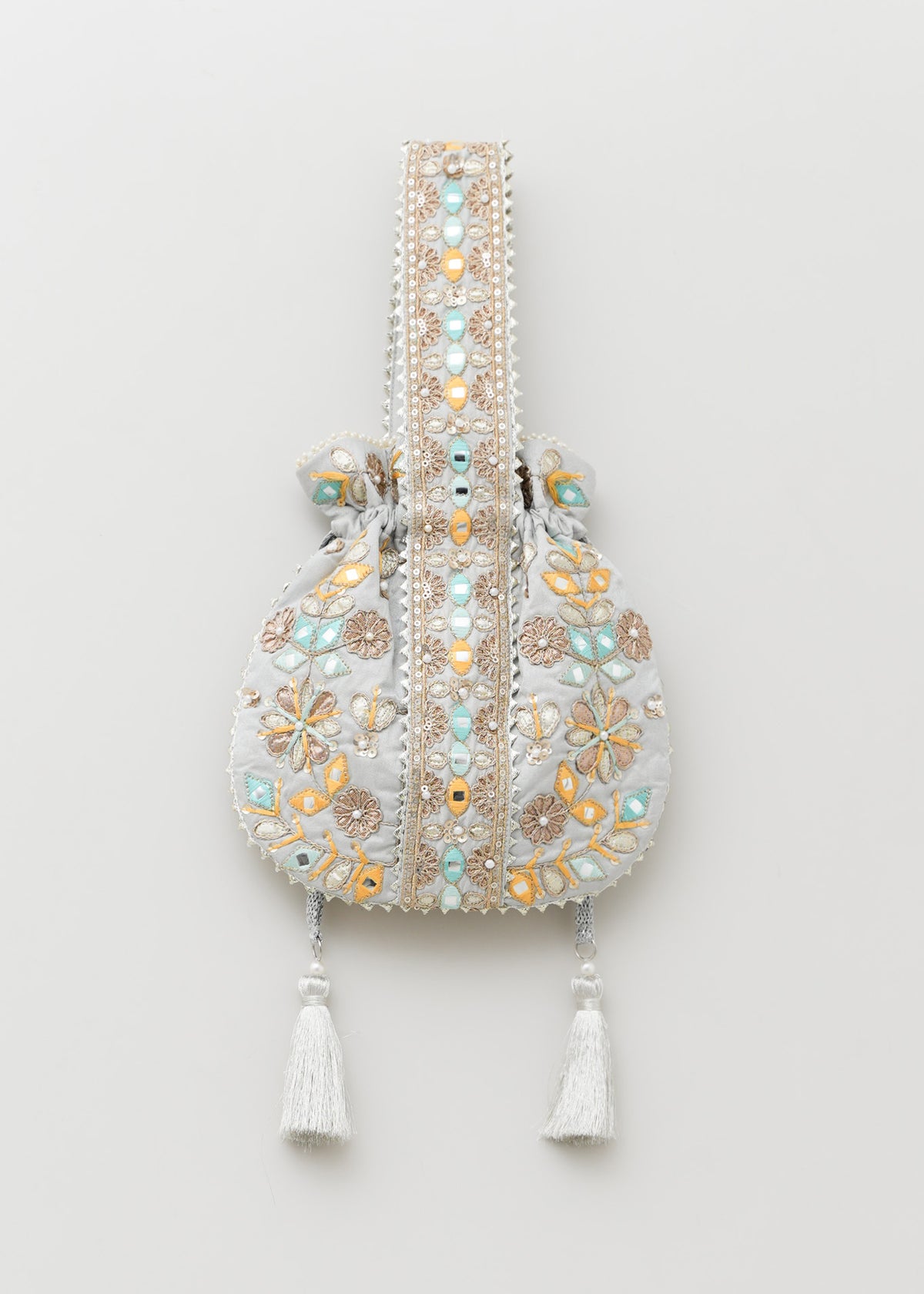 Embroidery Drawstring One Handle Bag
