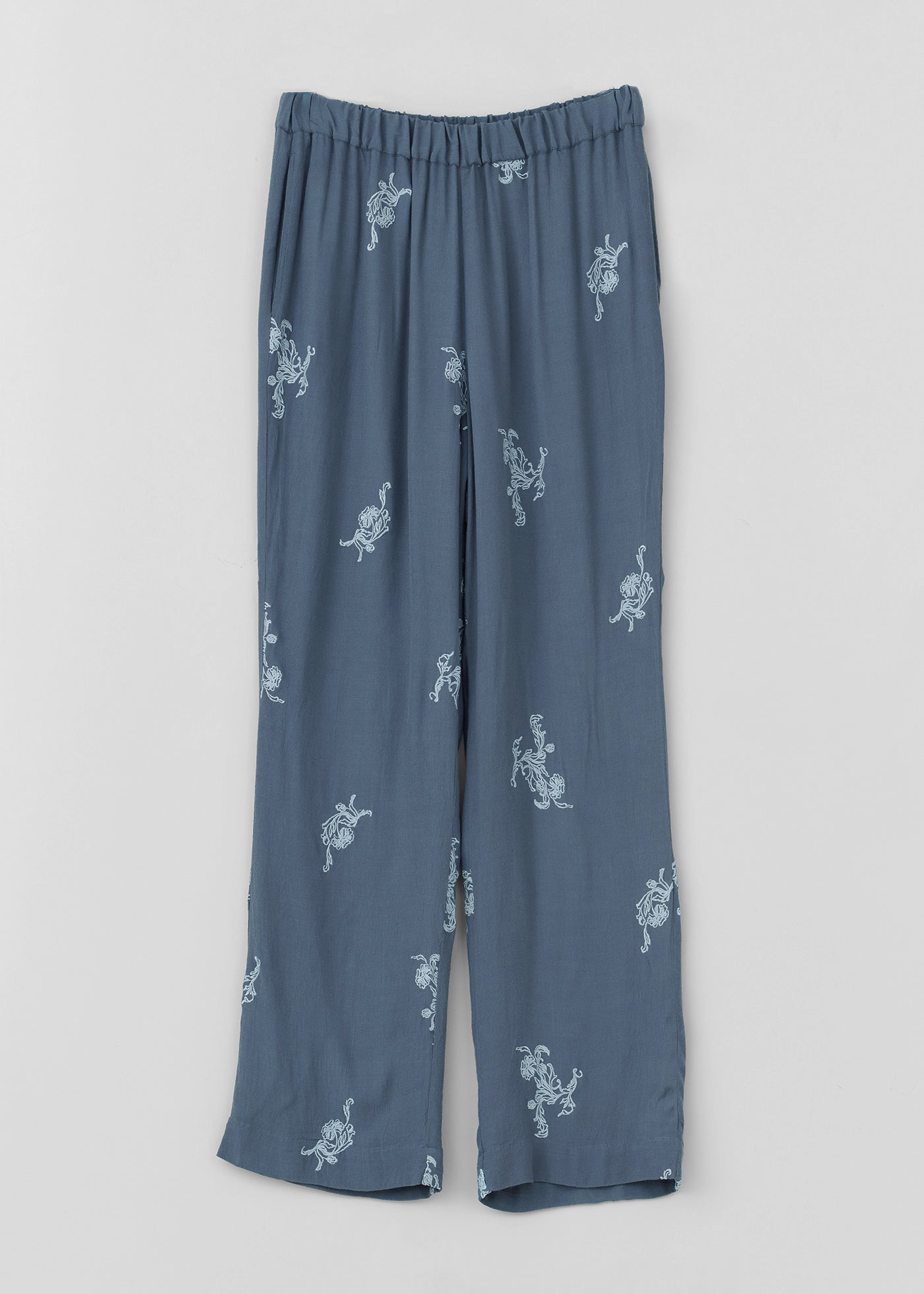 Moss Crape Mini Flower Embroidery Pants | Pasand by ne Quittez pas