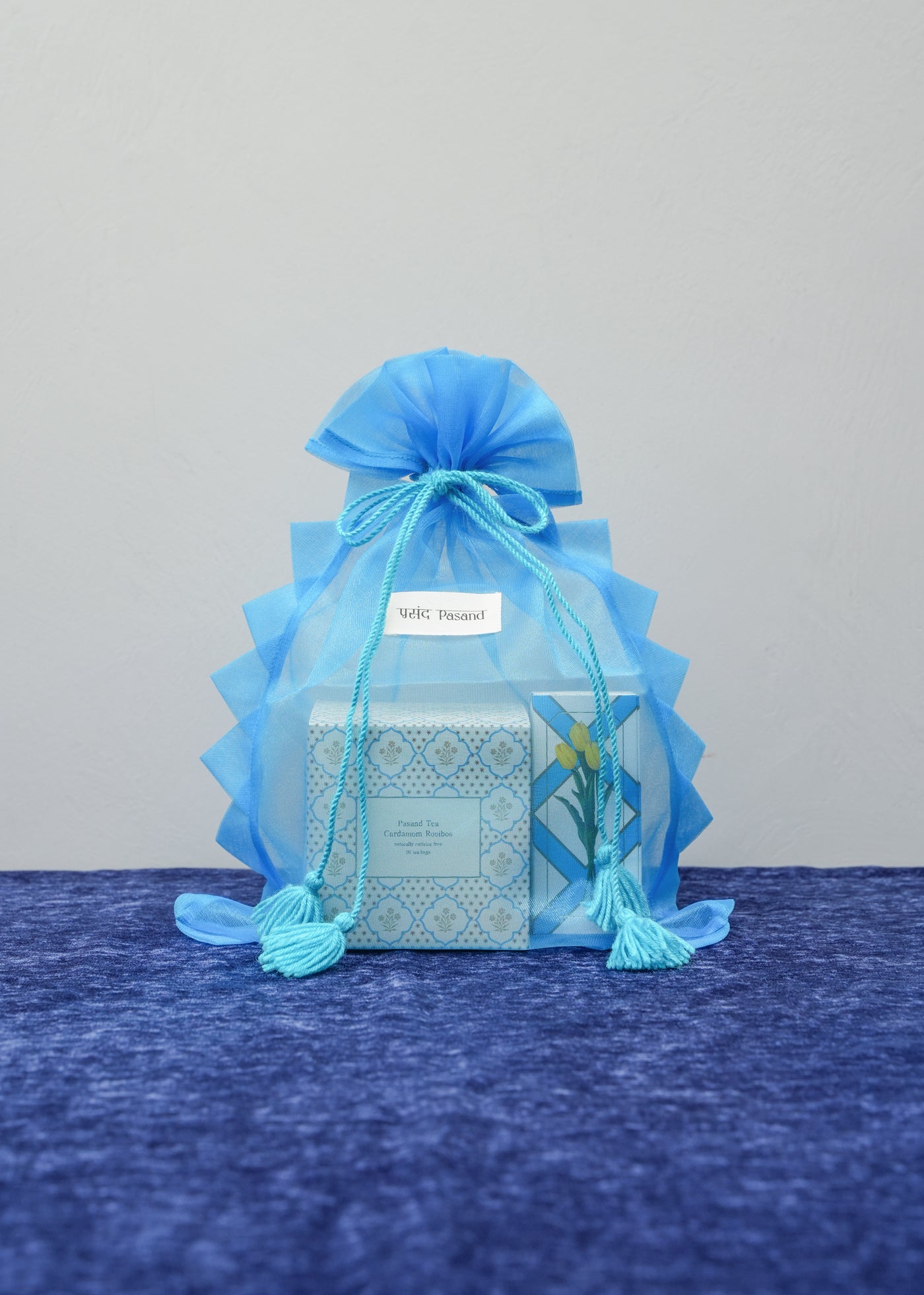 本商品はPasandオリジナルのオーガンジーギフトバッグが付属いたします。