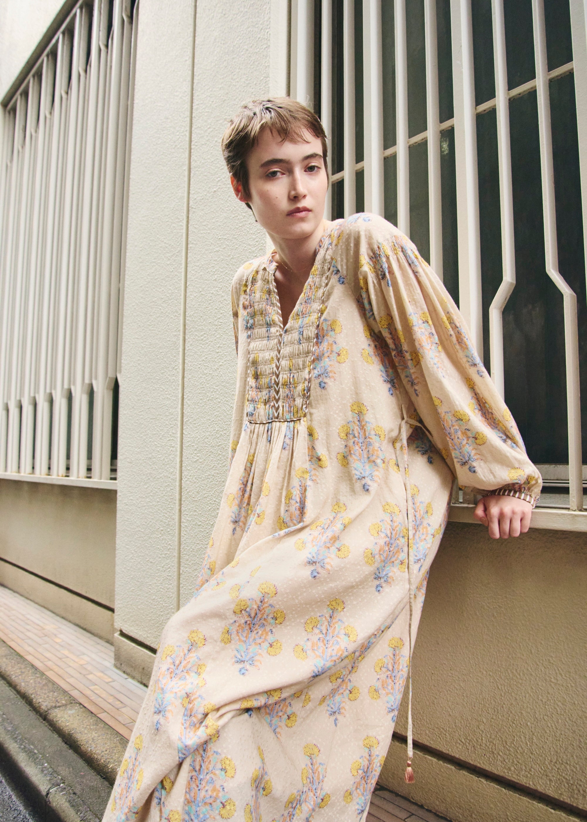 [Expected delivery in early January] Cotton Jacquard Marigold Print Shirring Dress