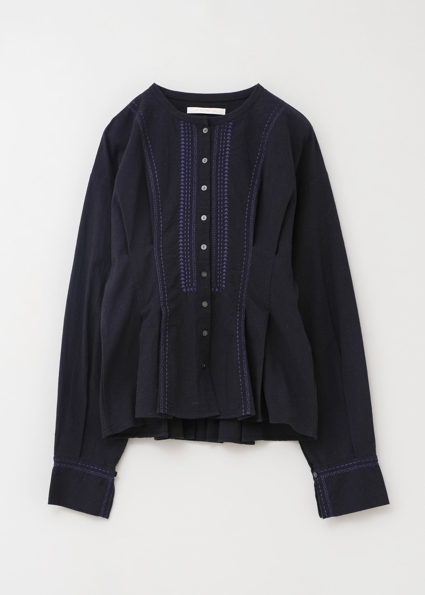 Crimp Cotton Aster Embroidery Tuck Blouse