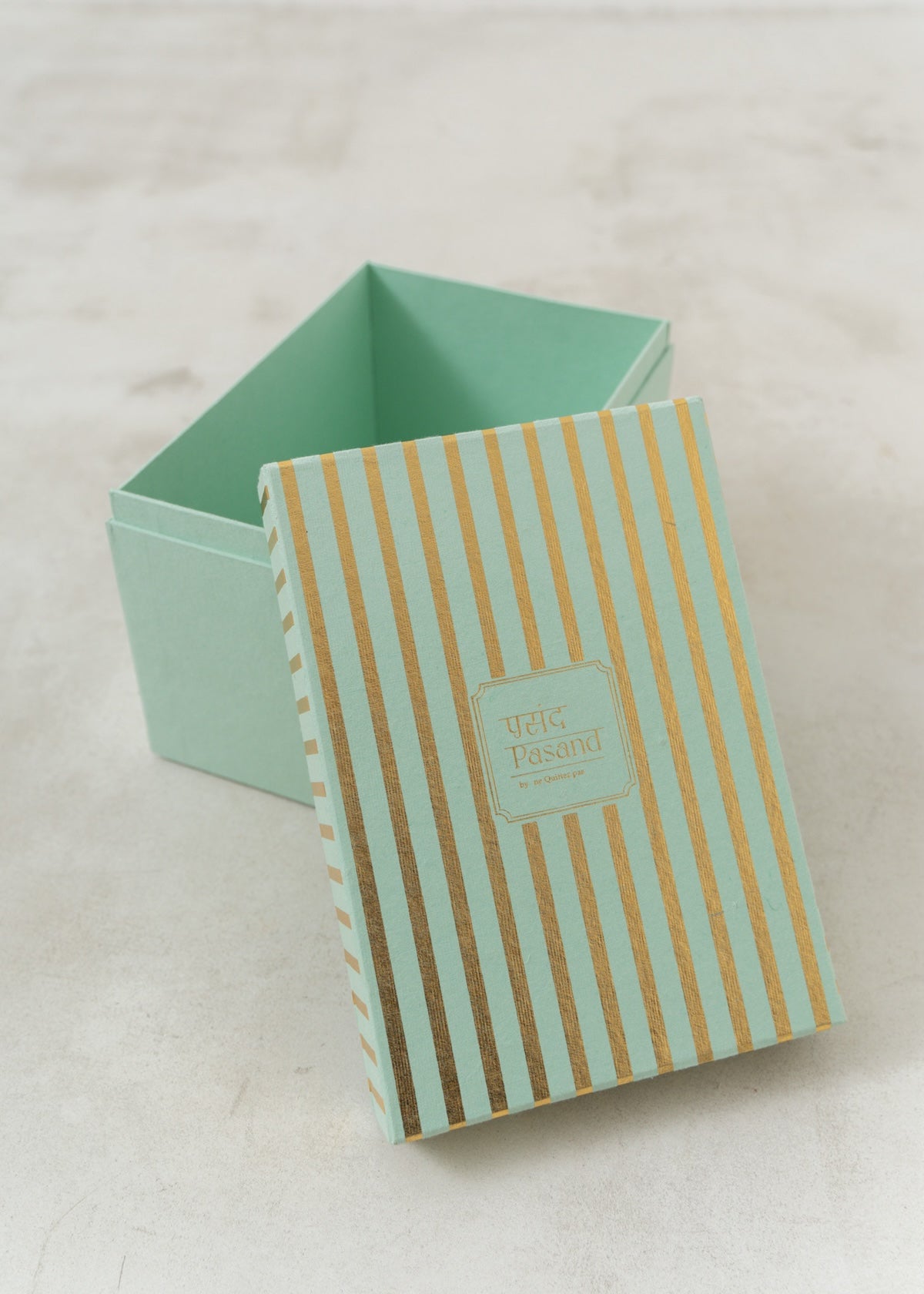 Pasand Original Paper Gift Box Large | Pasand by ne Quittez pas 