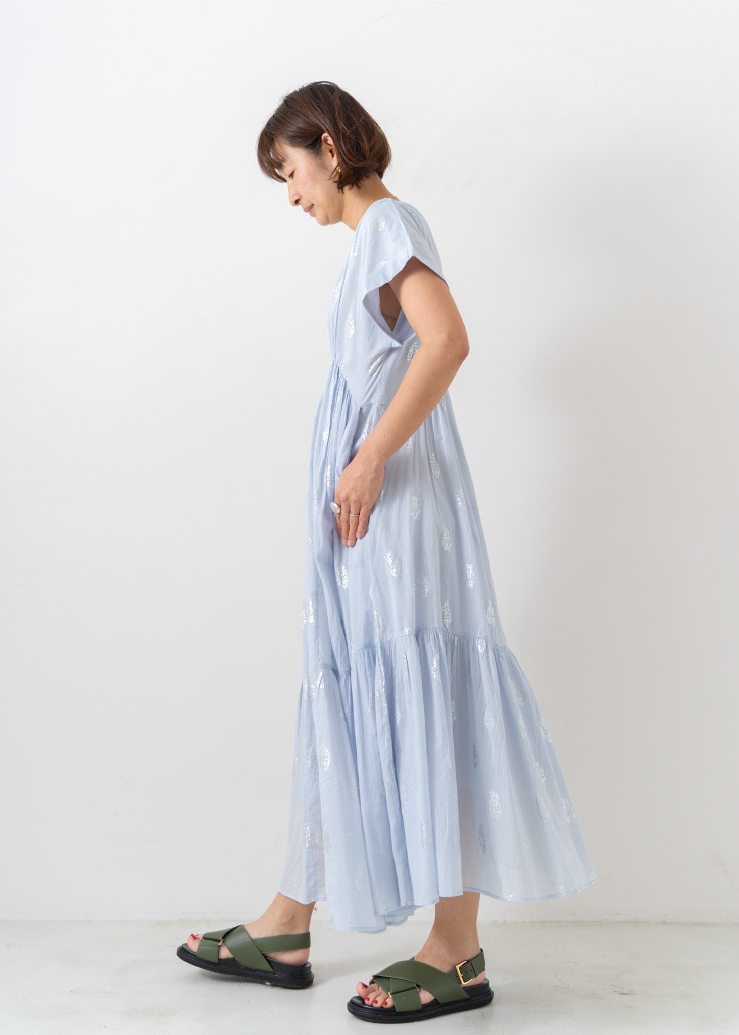 【Ice Blue / Lilac予約受付中】Cotton Voile Foil Flower Print Sleeveless Dress