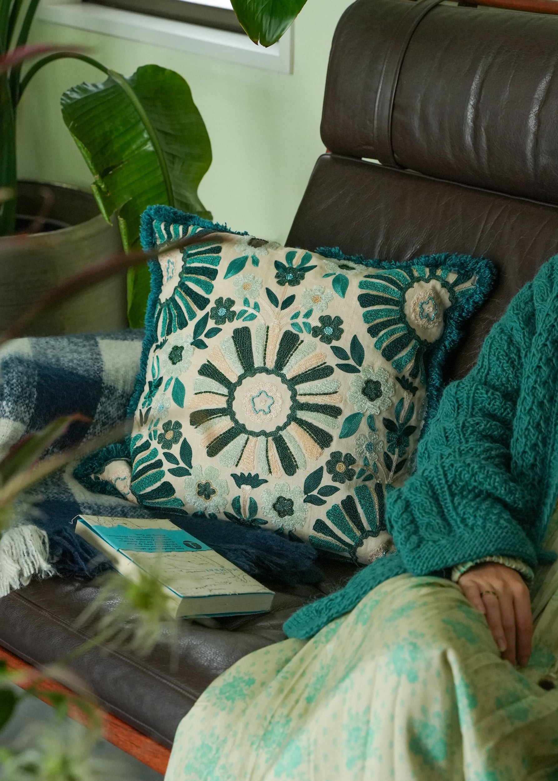 Linen Flower Embroidery Cushion Cover | Pasand by ne Quittez pas