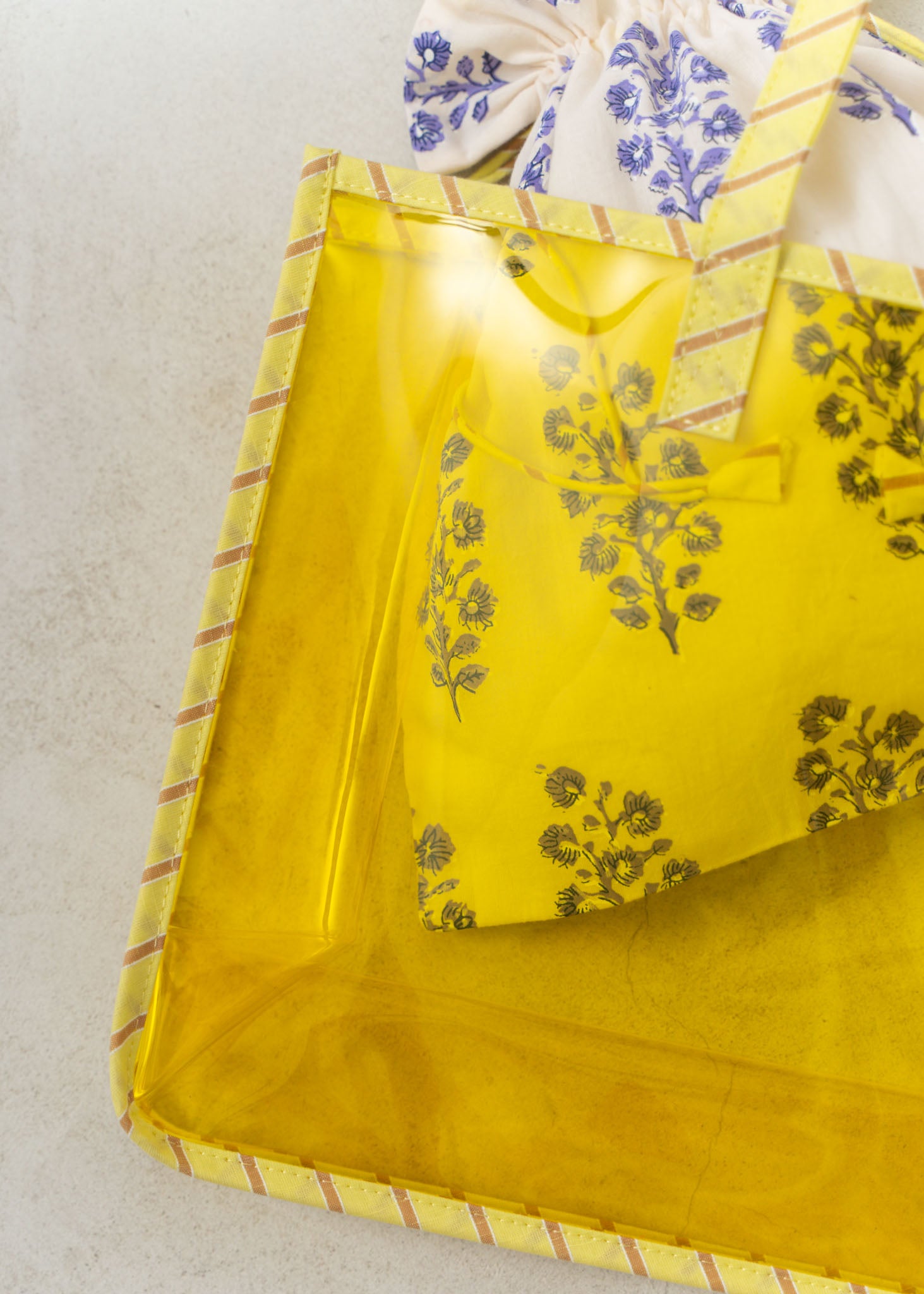 【5/10 10時発売】PVC Tote Bag With Drawstring Bag And Charm