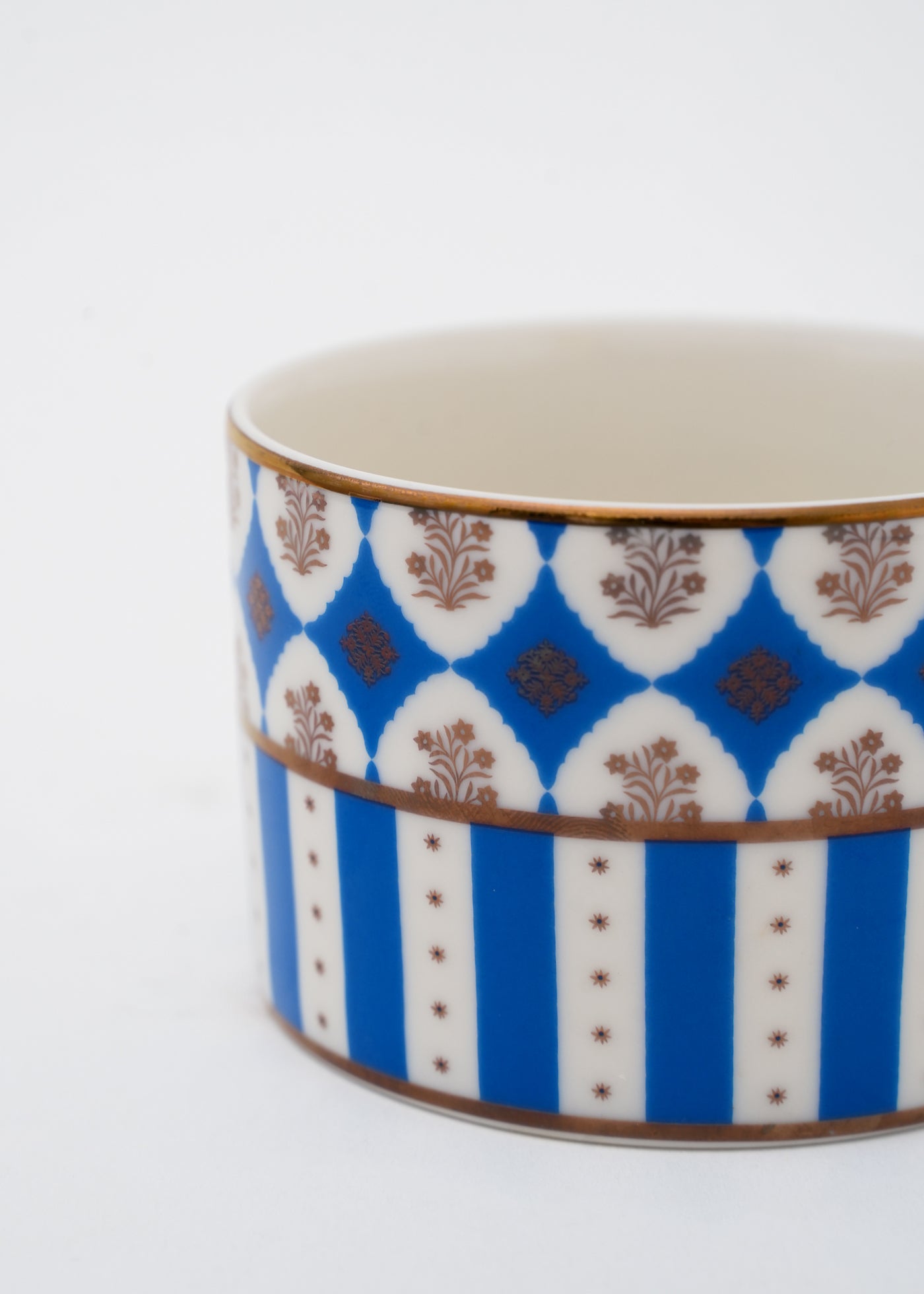 Eriko Kawakami × Pasand Home Kundan Stars Cup & Saucer | Pasand by