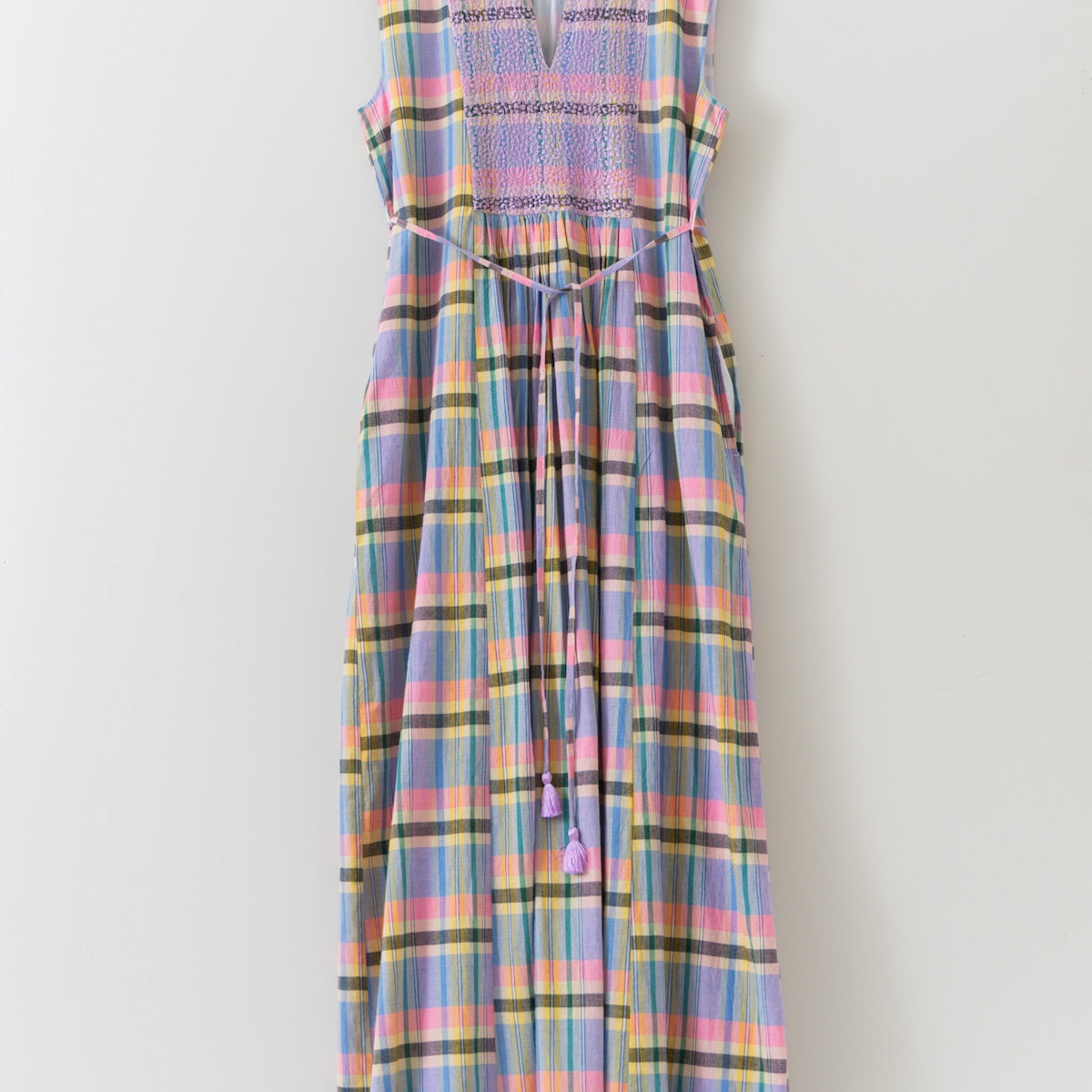 Madrascheck Embroidery Sleeveless Dress | Pasand by ne Quittez pas 