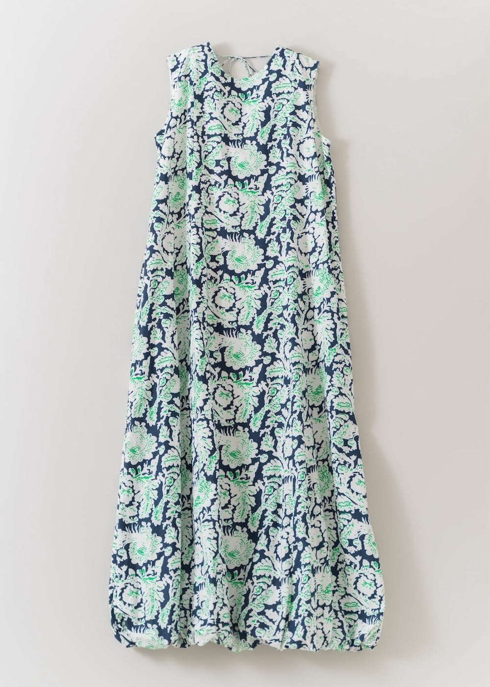 Poplin Botanical Print Sleeveless Ballon Dress | Pasand by ne Quittez pas |  パサンドバイヌキテパ