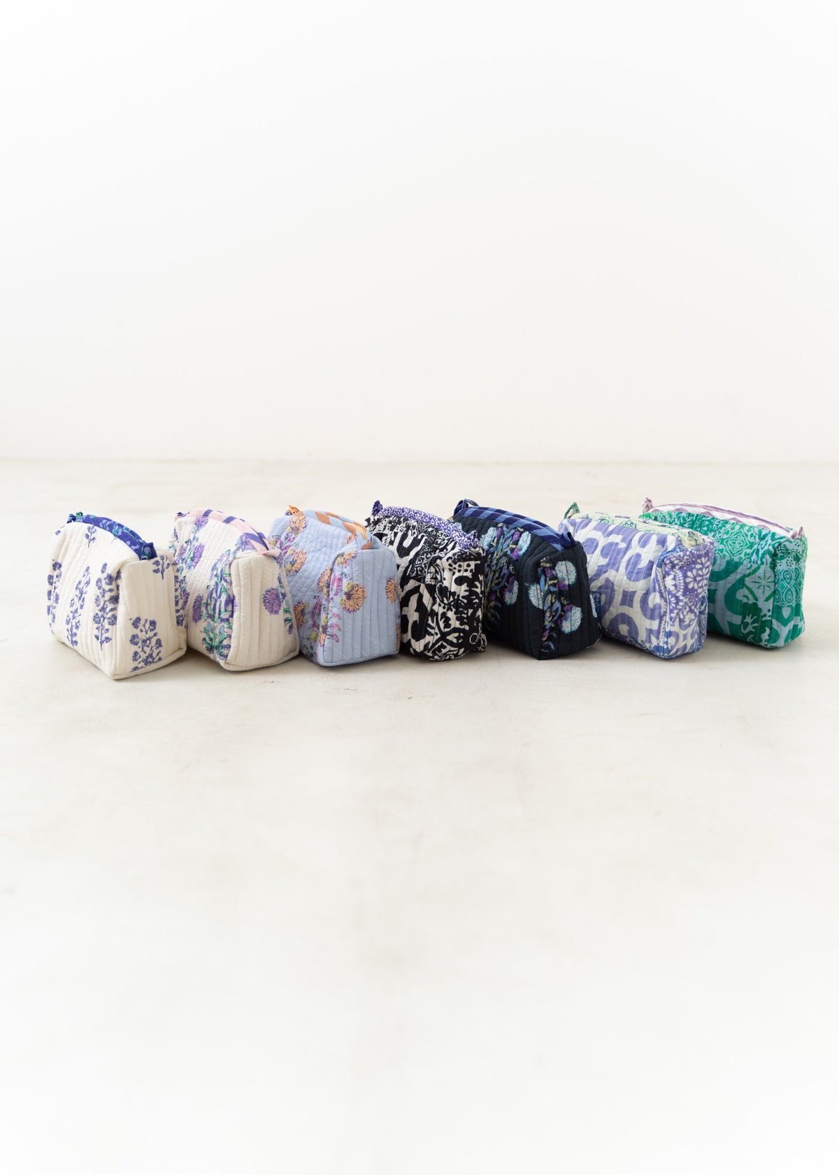 Pasand Long Pouch