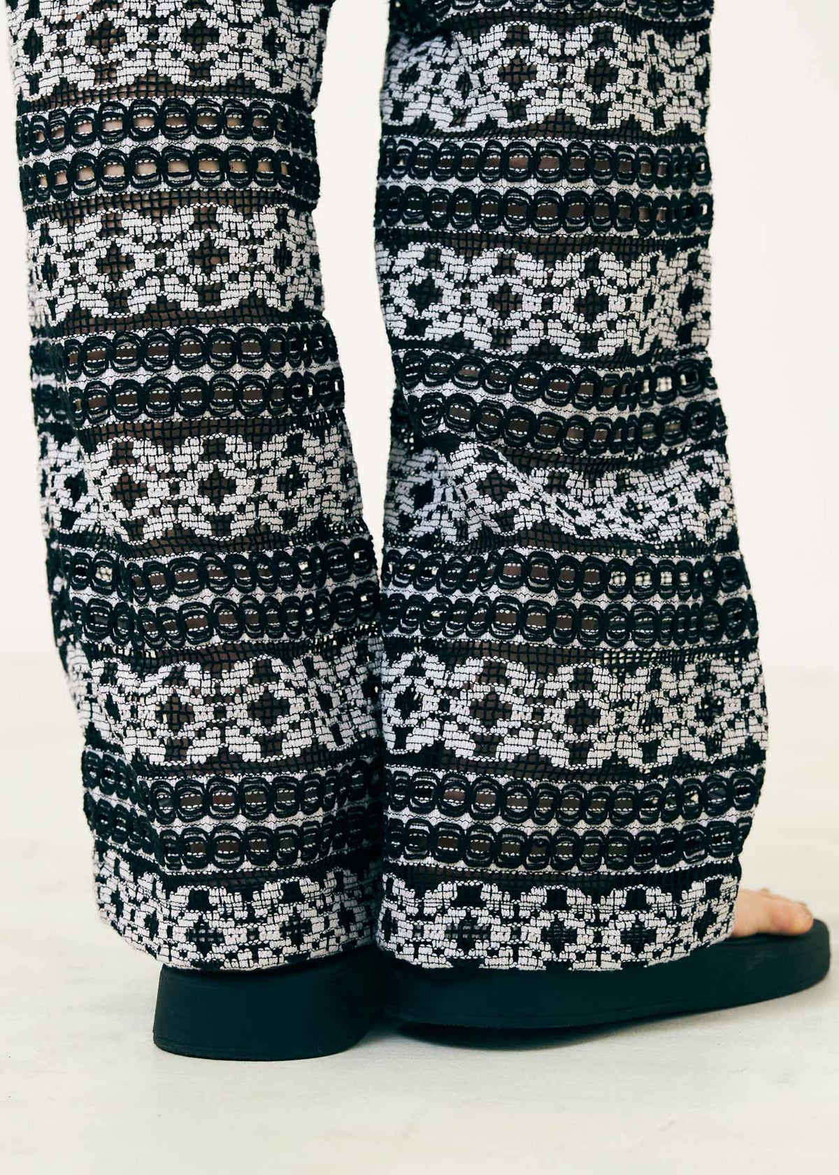 Cotton Border Lace Pants