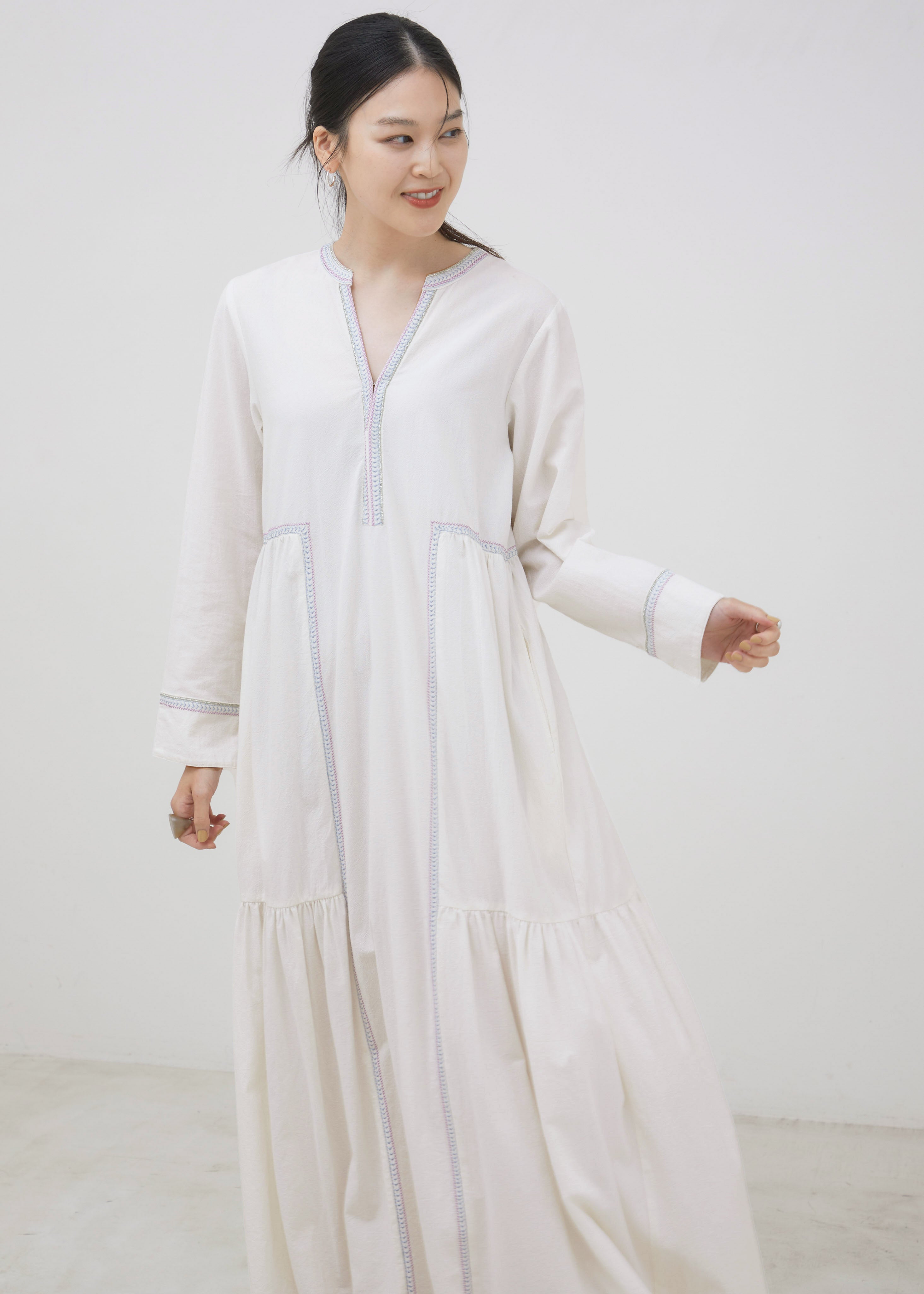 Crimp Cotton Embroidery Dress | Pasand by ne Quittez pas | パサンドバイヌキテパ