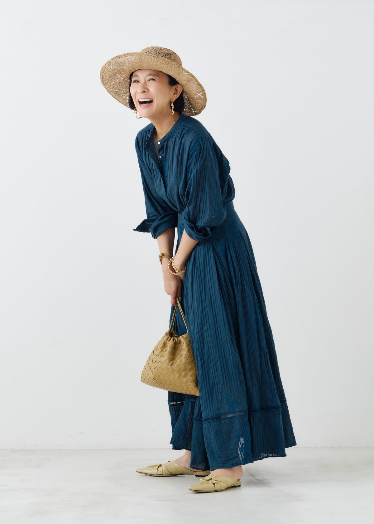 Cotton Dobby Ivy Flower Embroidery Shirts