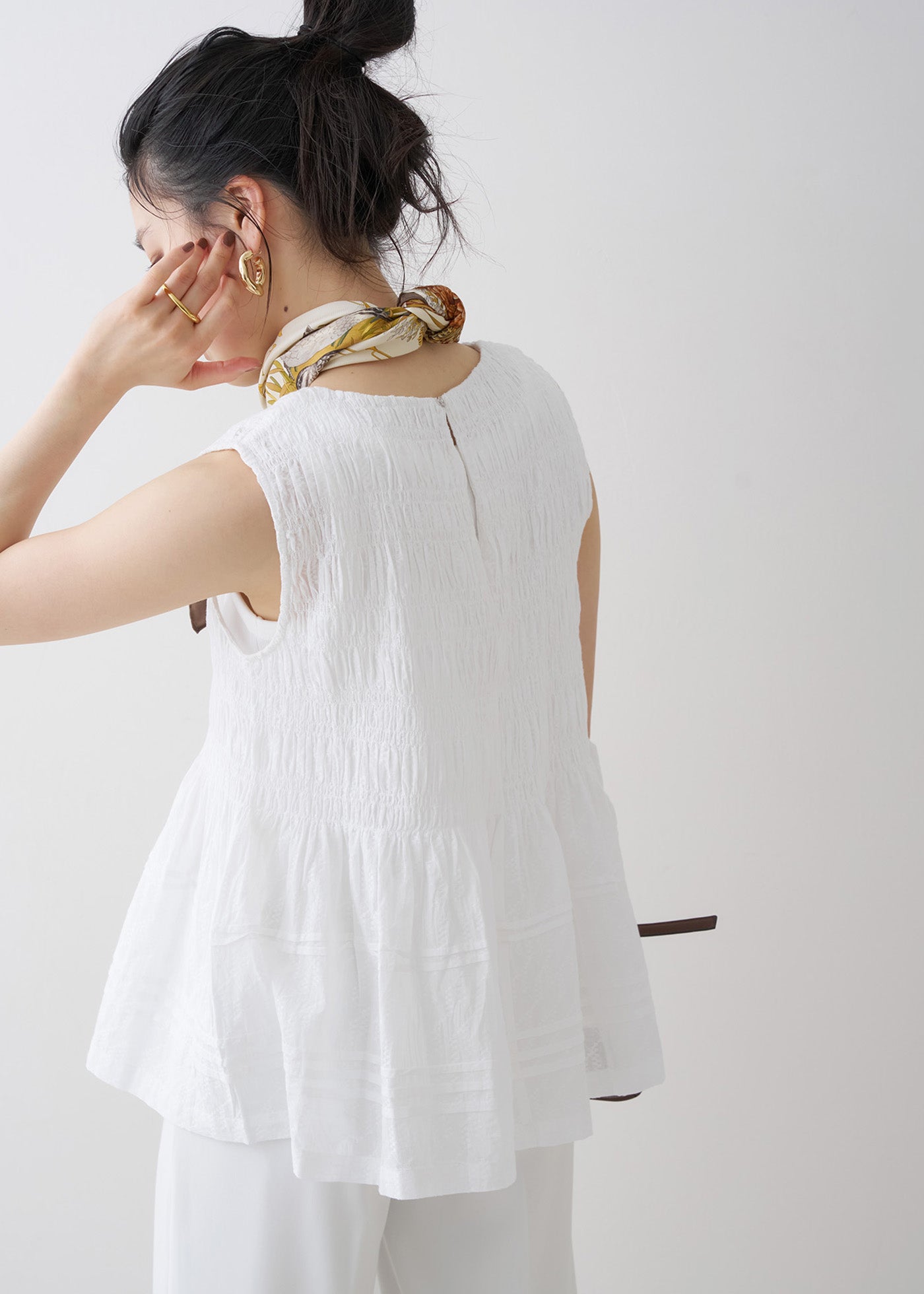 Cotton Dobby Sleeveless Shirring Top | Pasand by ne Quittez pas 