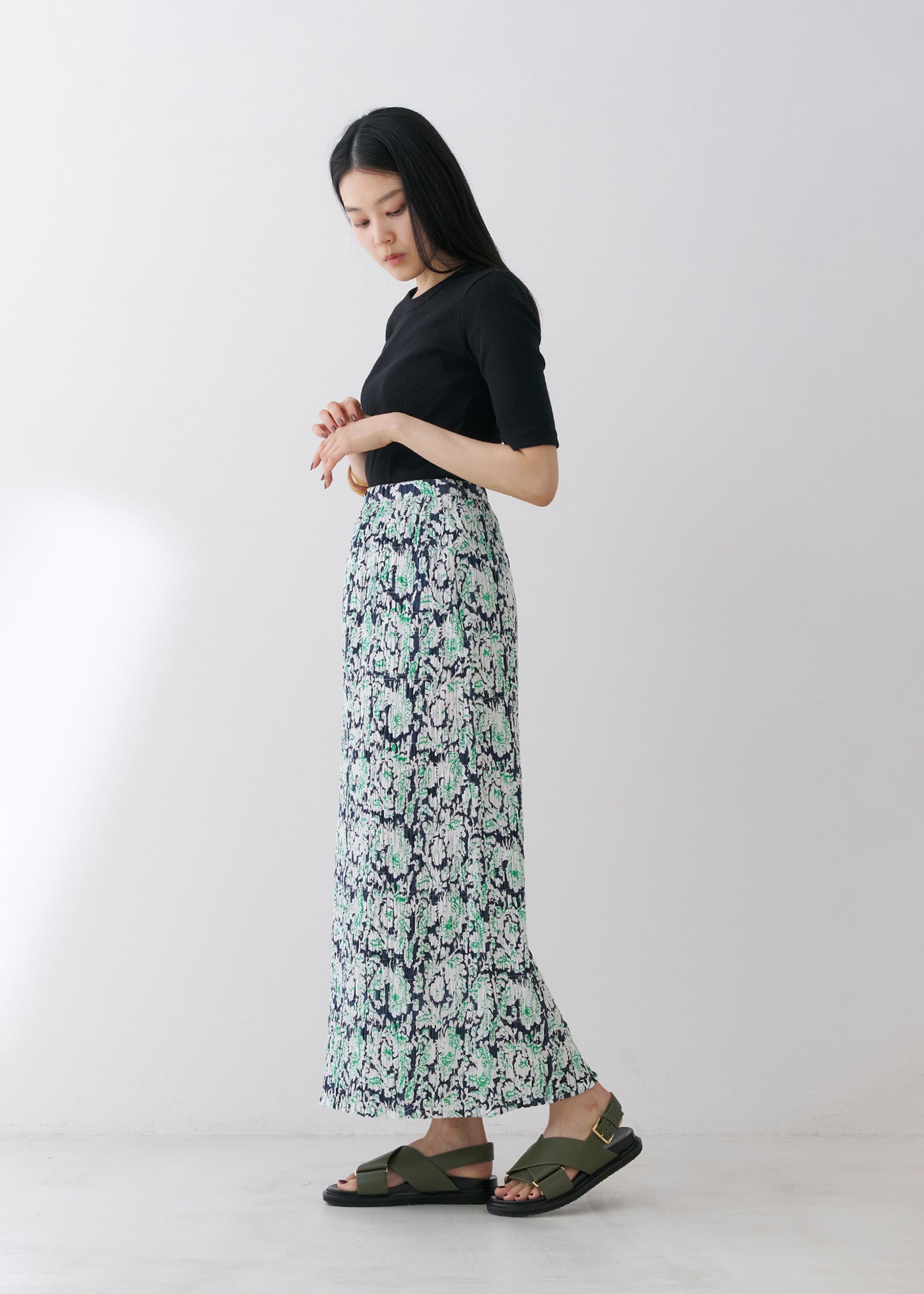 Poplin Botanical Print Shirring Skirt | Pasand by ne Quittez pas | パサンドバイ ヌキテパ