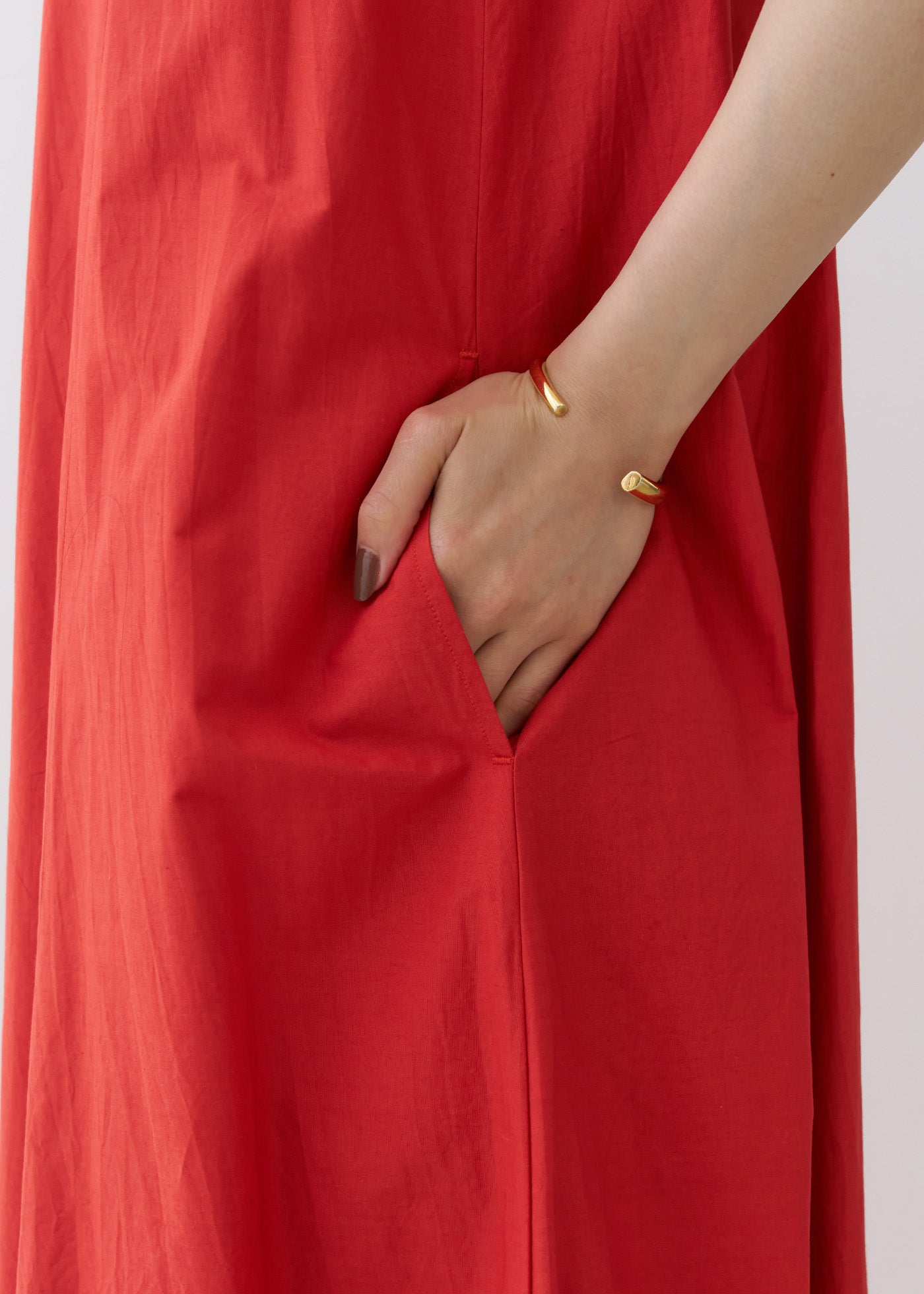 Poplin Solid Sleeveless Balloon Dress | Pasand by ne Quittez pas