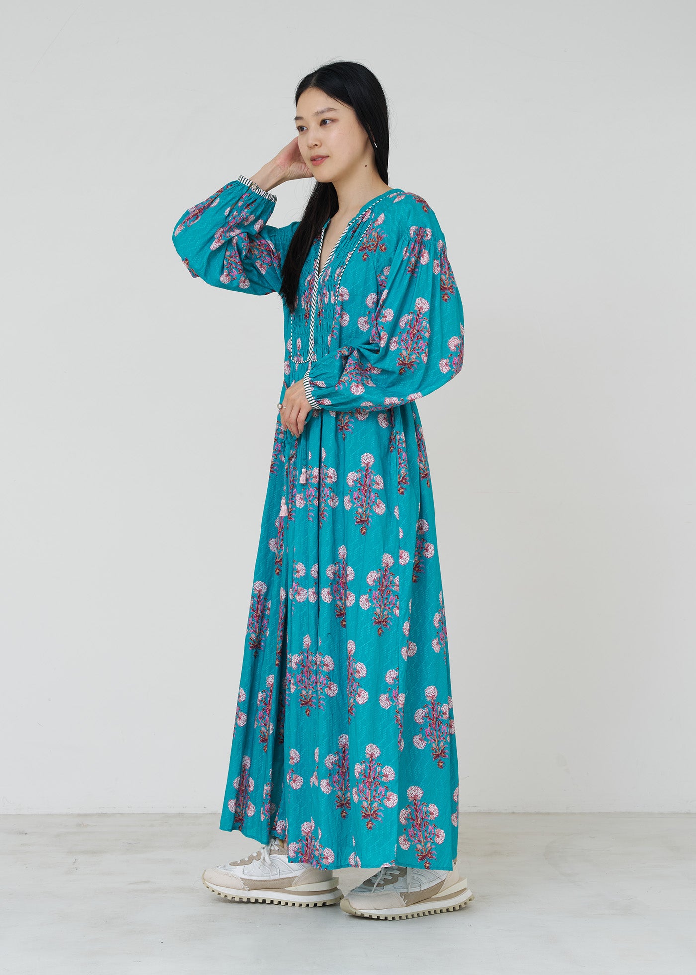 Cotton Jacquard Marigold Print Shirring Dress | Pasand by ne Quittez pas |  パサンドバイヌキテパ