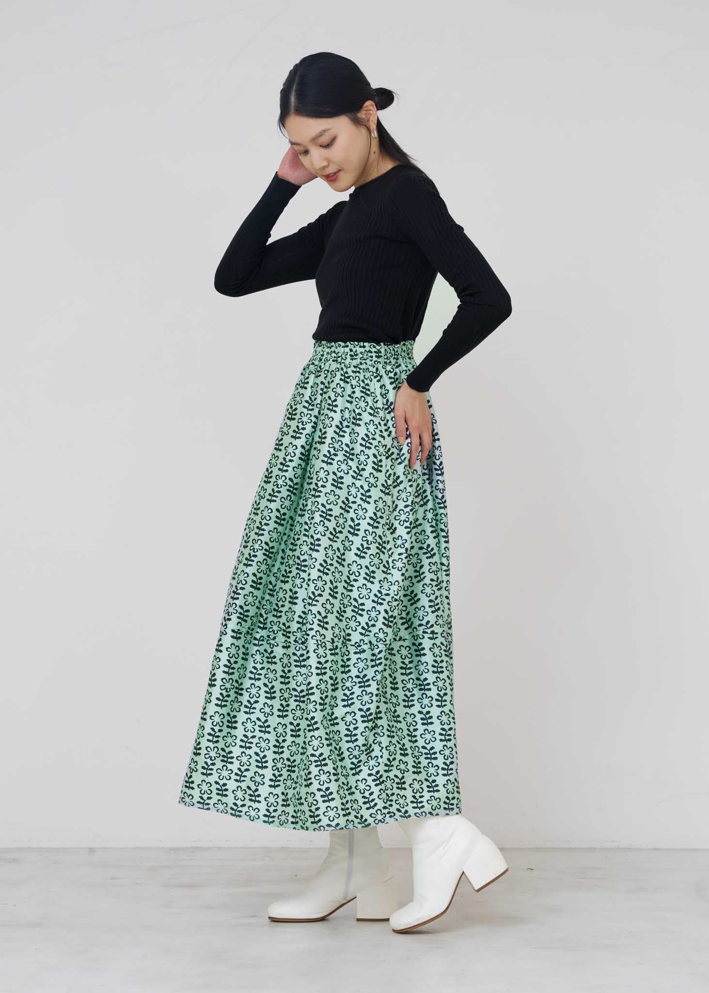 Poly Dupion Flower Print Tuck Gather Skirt | Pasand by ne Quittez pas |  パサンドバイヌキテパ