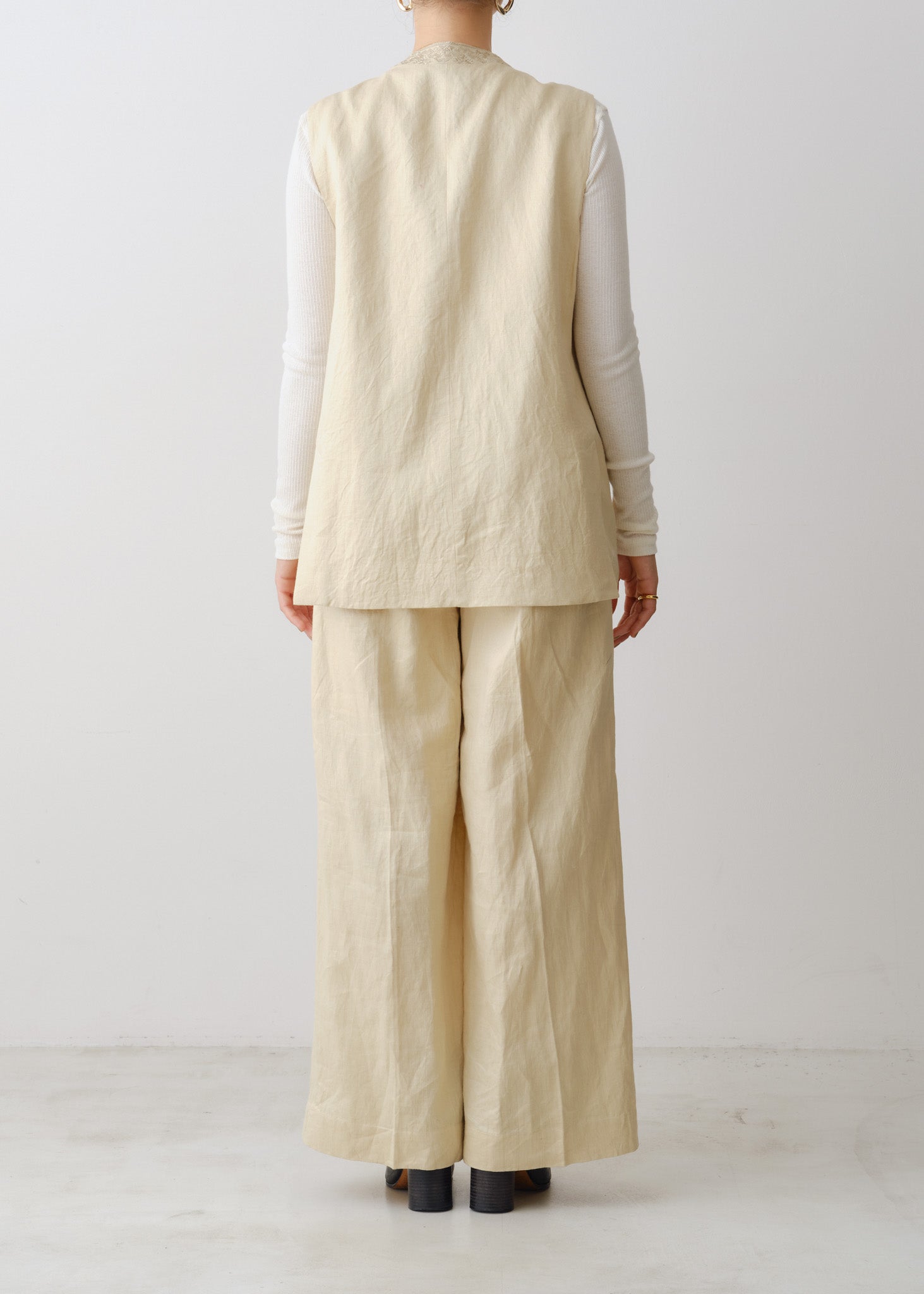 Linen Twill Embroidery Gilet