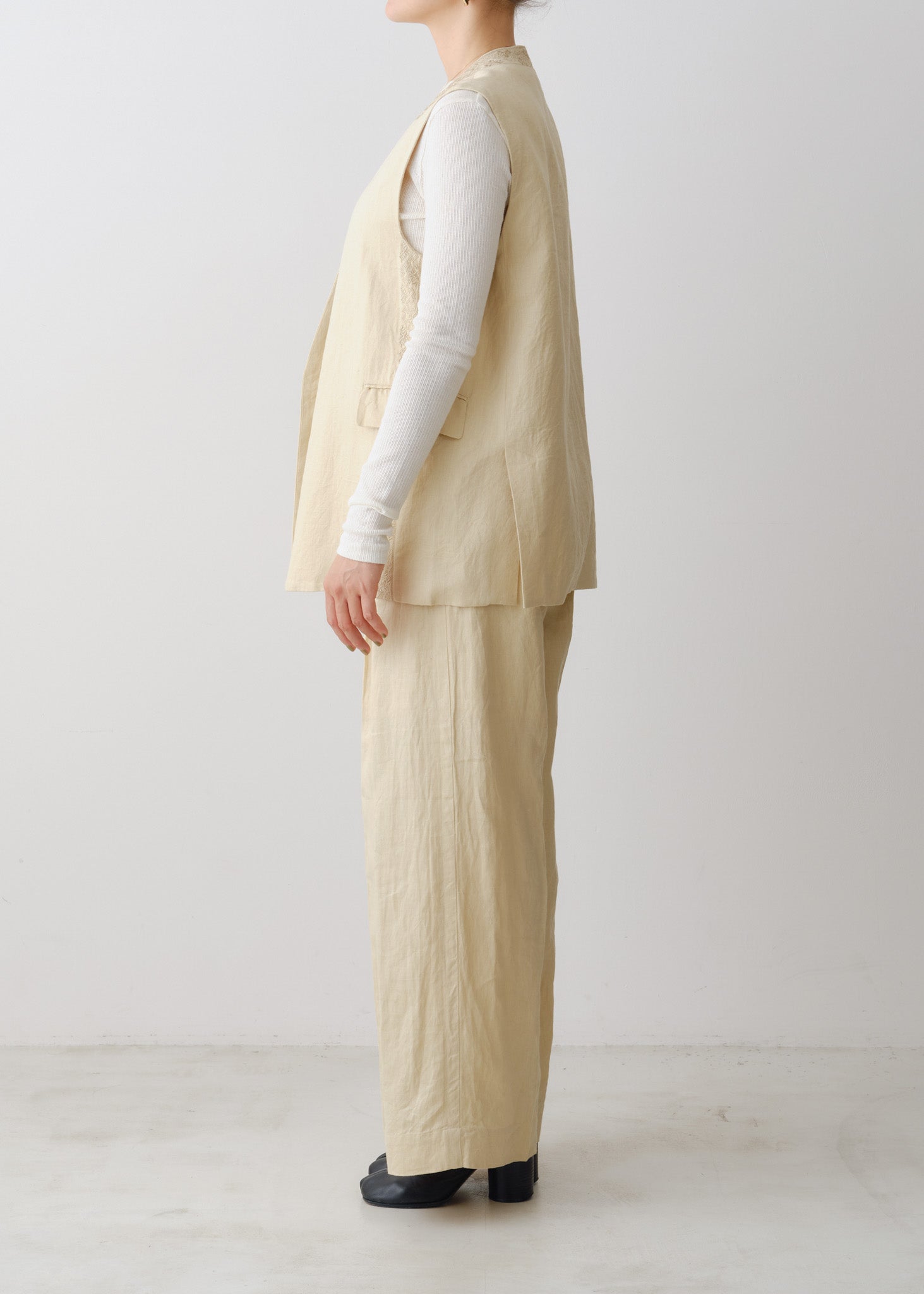 Linen Twill Embroidery Gilet