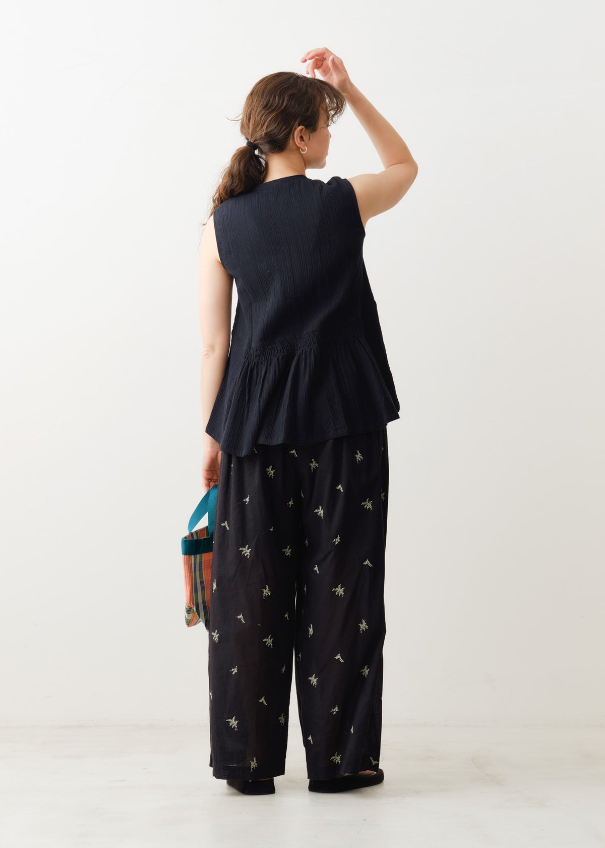 Double Gauze Sleeveless Blouse