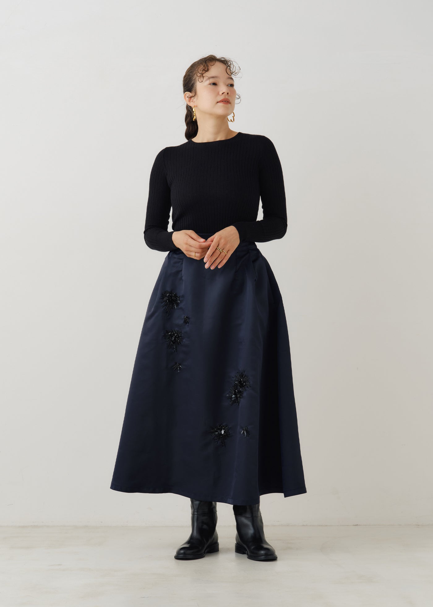 Poly Twill Sequins Embroidery Skirt | Pasand by ne Quittez pas