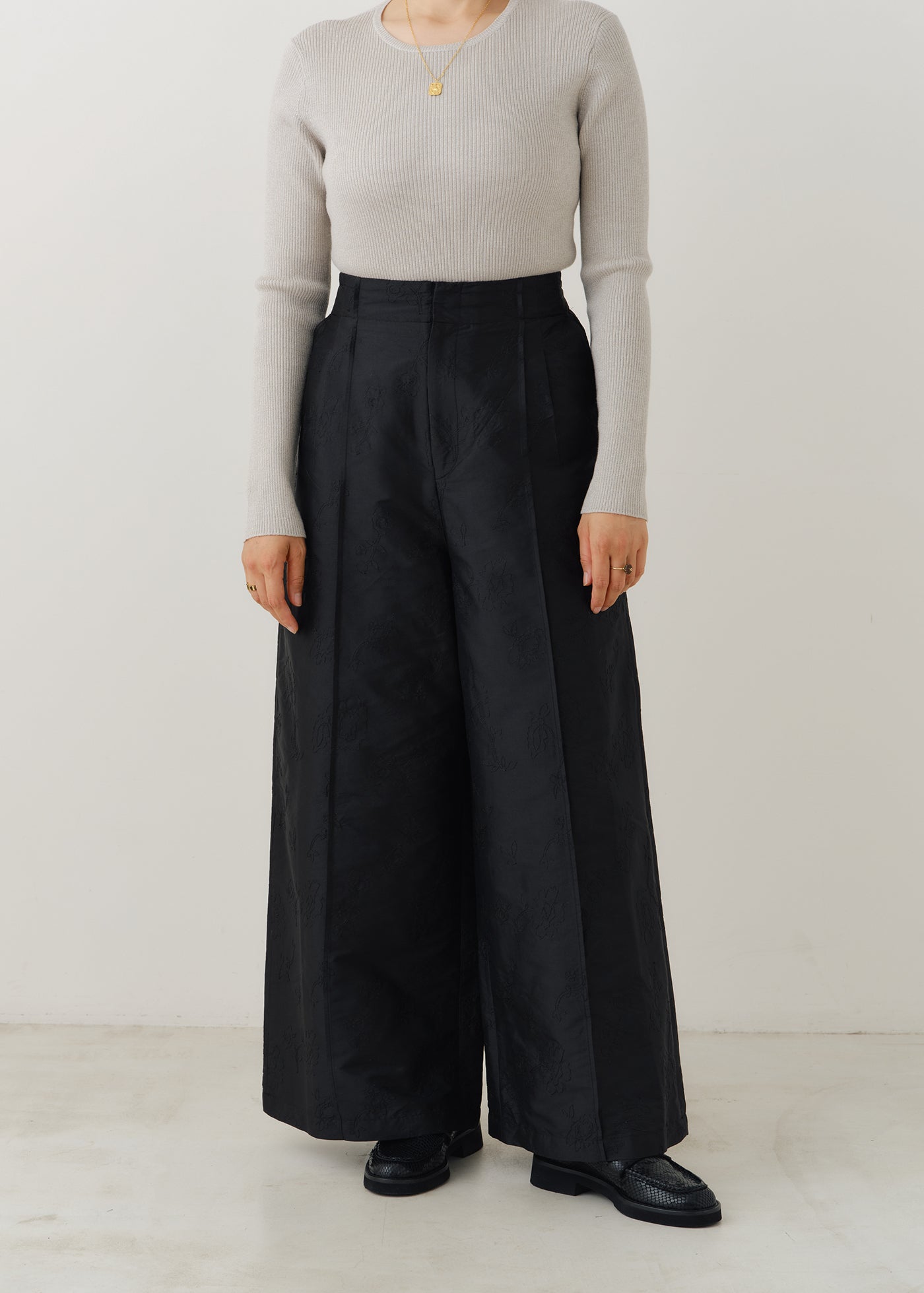 Poly Dupion Flower Embroidery Pants | Pasand by ne Quittez pas