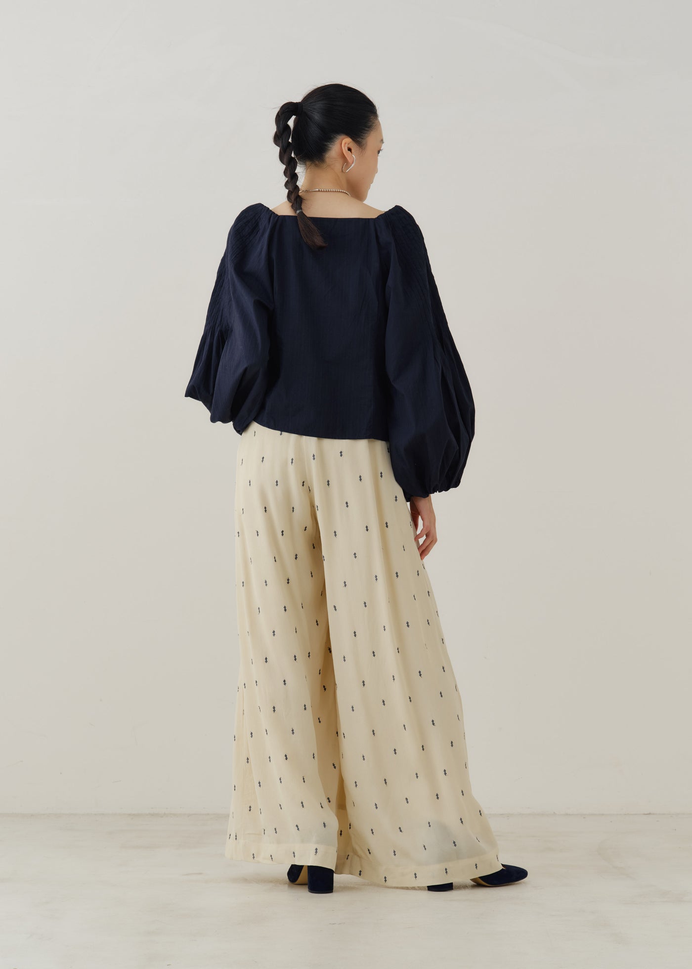 Poplin Tuck Sleeve Top | Pasand by ne Quittez pas | パサンドバイ