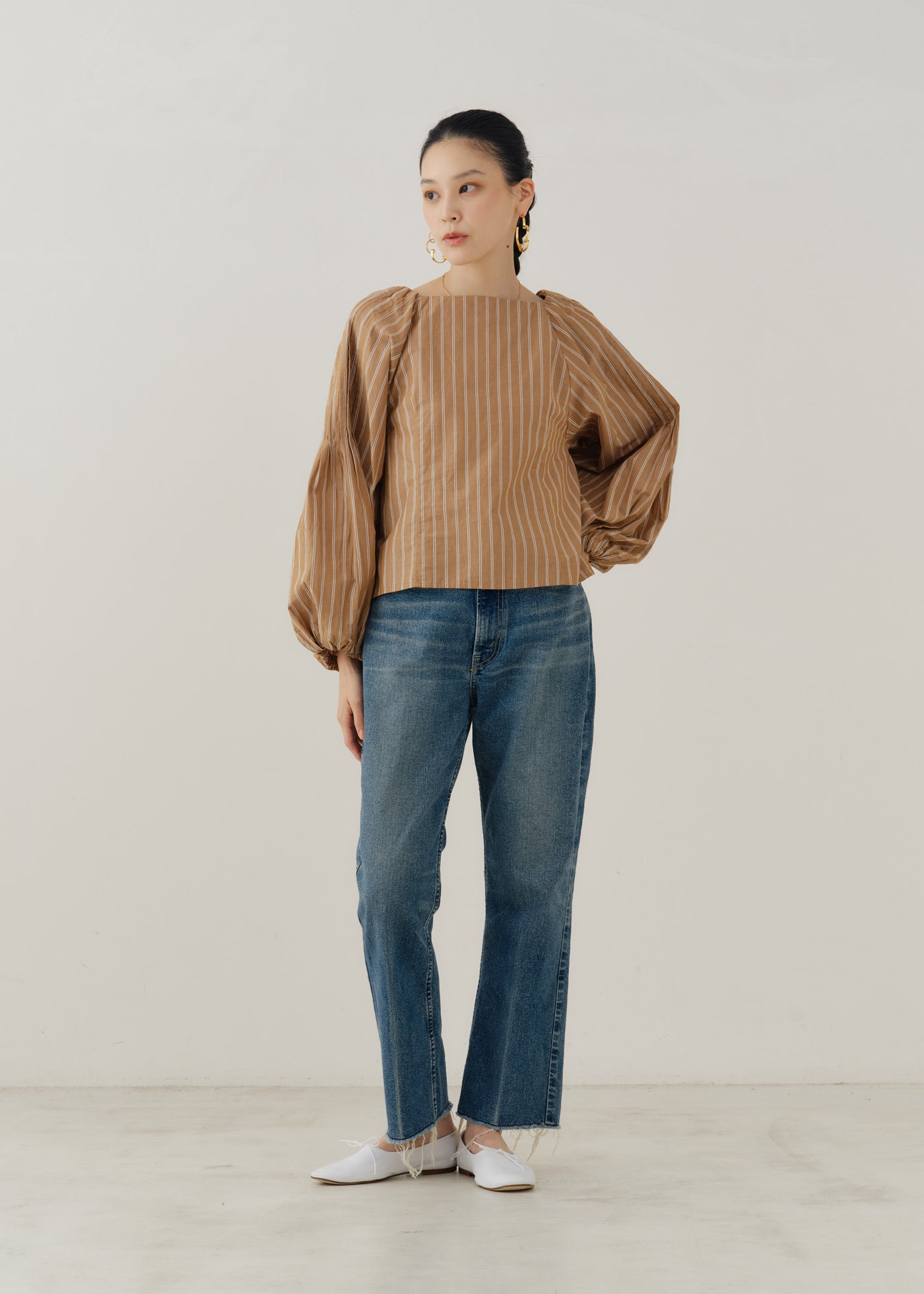 Poplin Tuck Sleeve Top | Pasand by ne Quittez pas | パサンドバイ