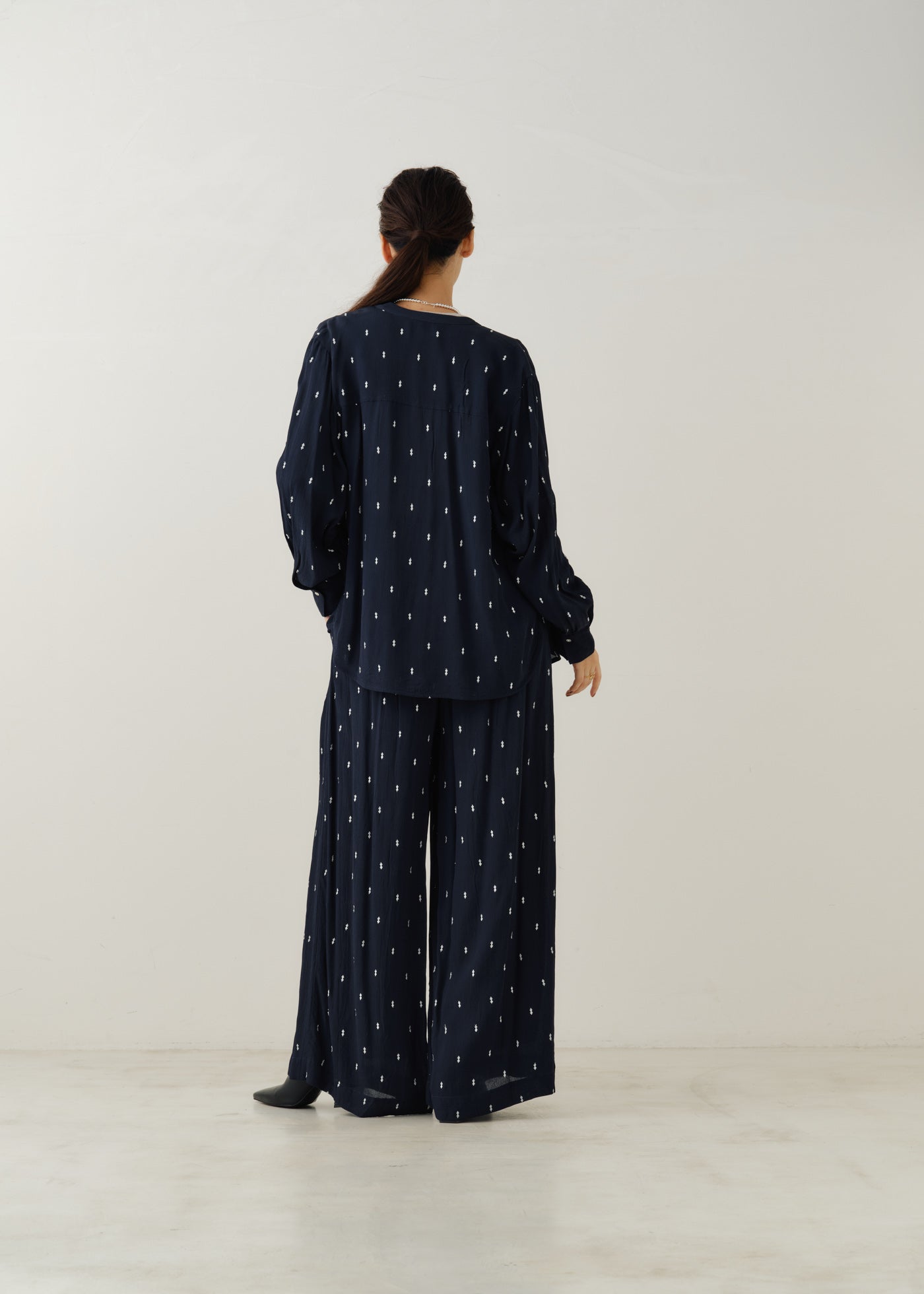 Moss Rayon Dia Embroidery Pants | Pasand by ne Quittez pas