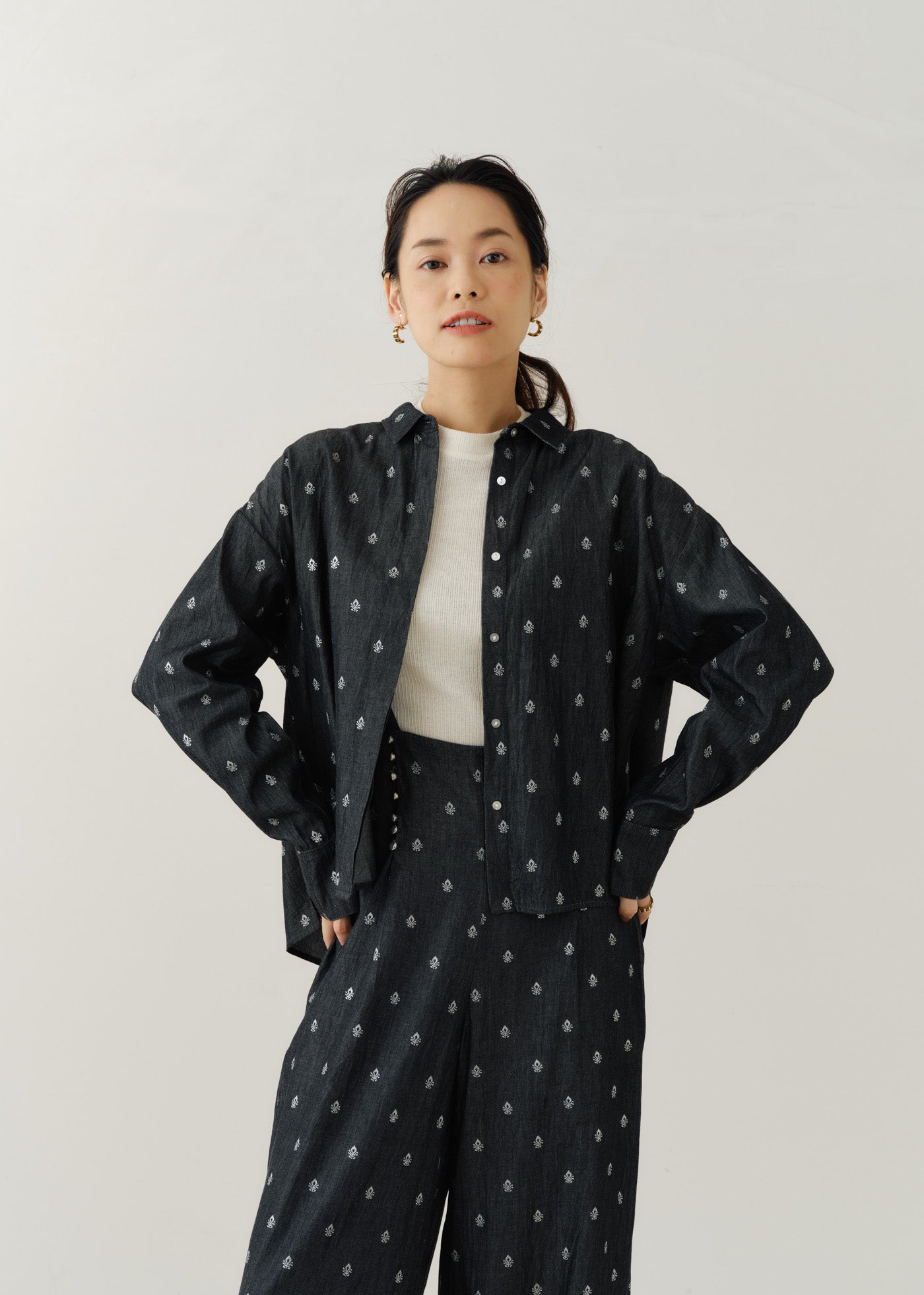 Denim Foil Print Button Pants | Pasand by ne Quittez pas | パサン