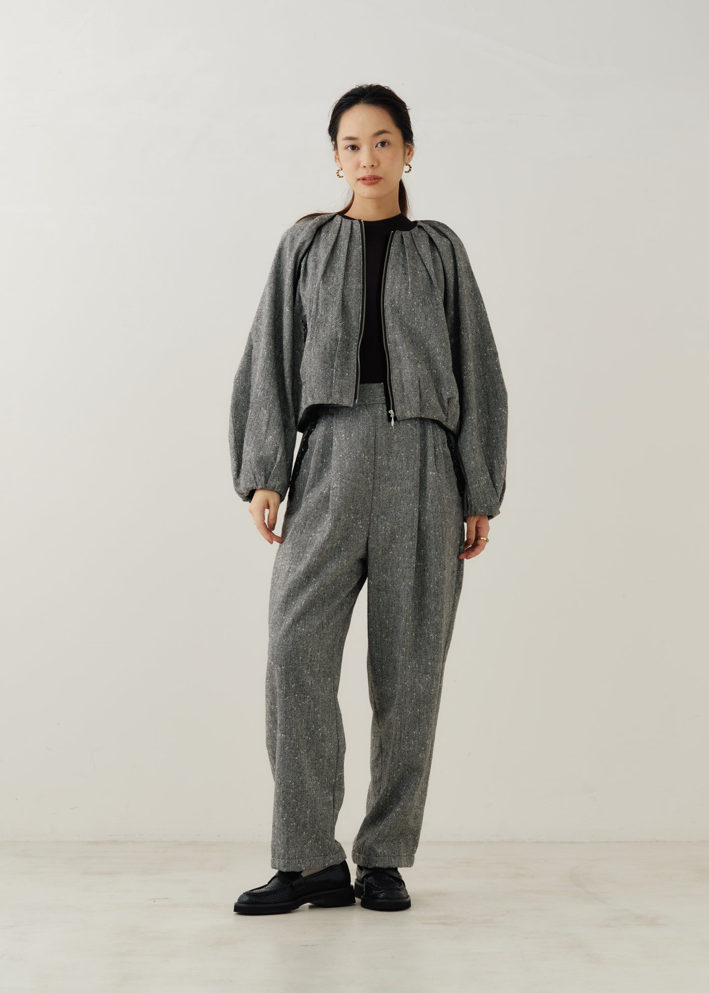 Tweed Beads Tuck Pants | Pasand by ne Quittez pas | パサンドバイ