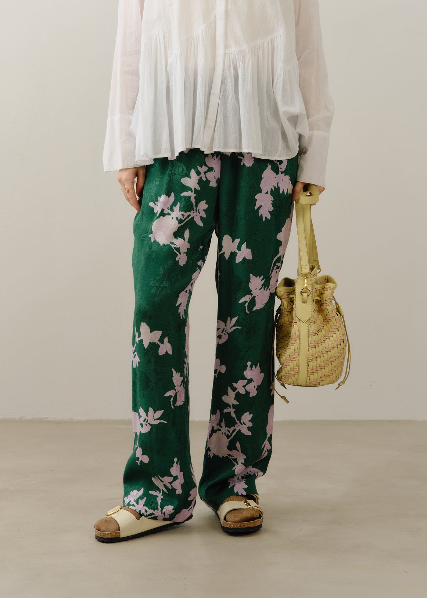 Shantoon Jacquard Rose Print Pants | Pasand by ne Quittez pas