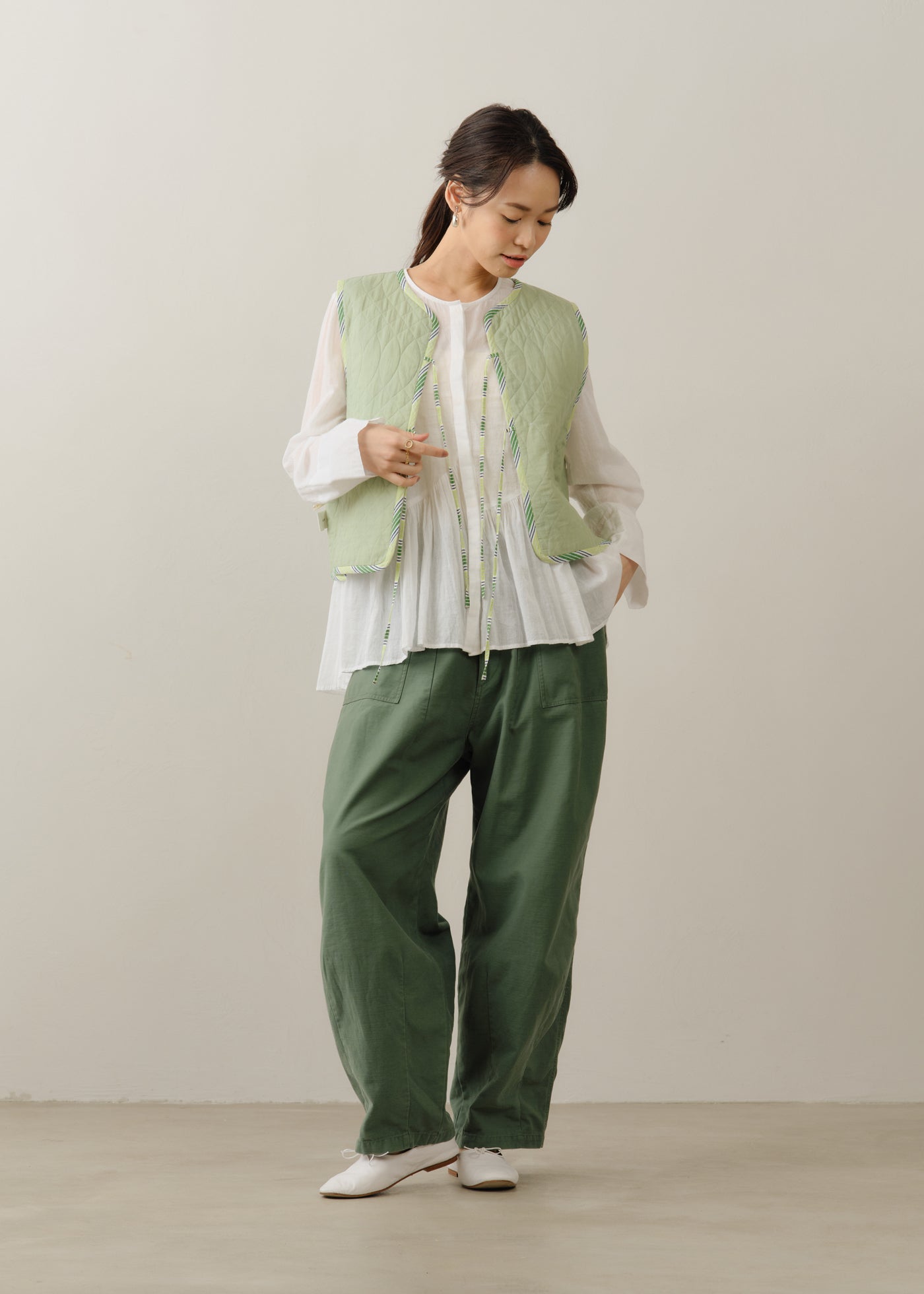 Cotton Jacquard Iberis Print Reversible Vest | Pasand by ne