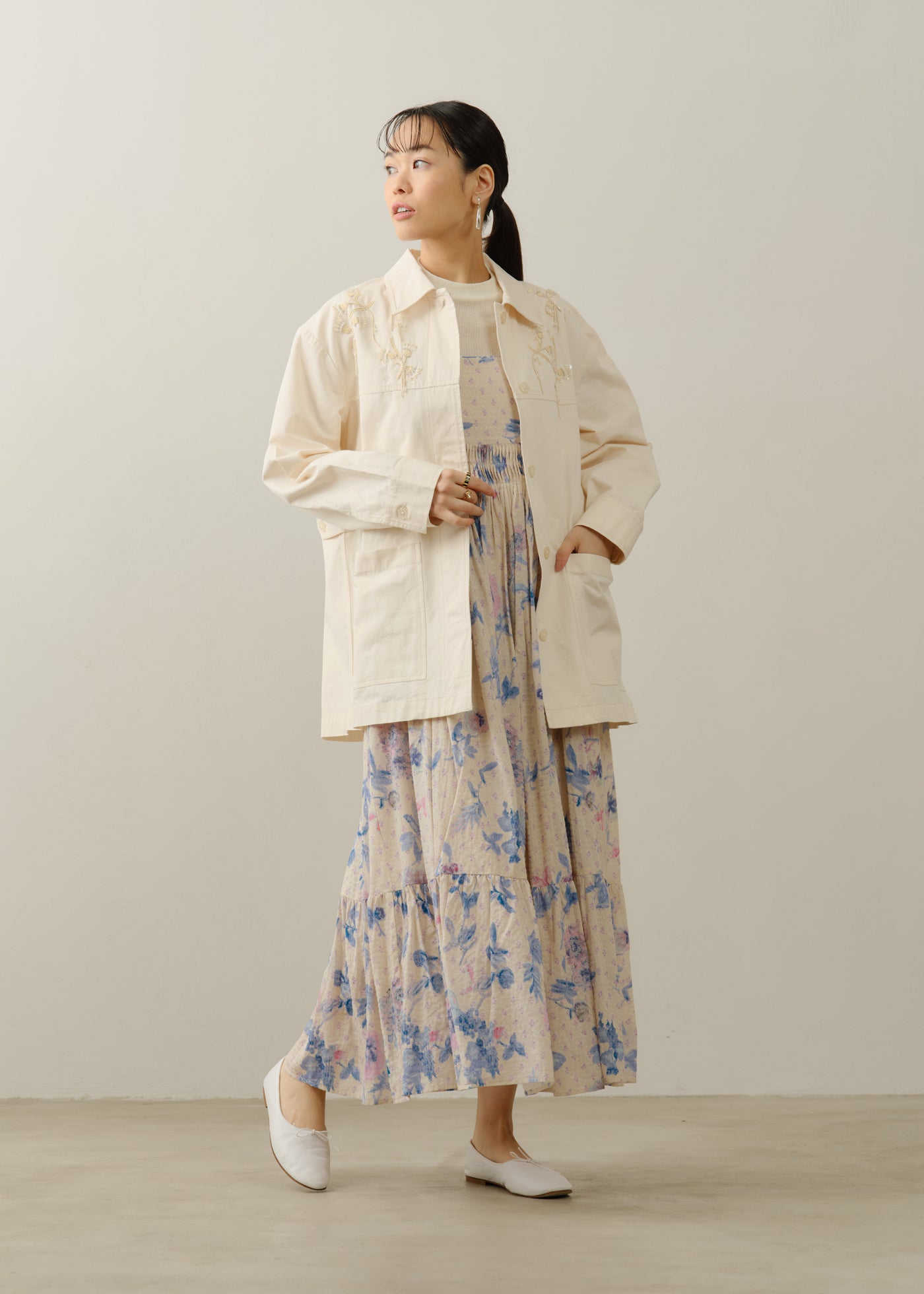 Cotton Slub Lace Flower Embroidery Jacket | Pasand by ne Quittez