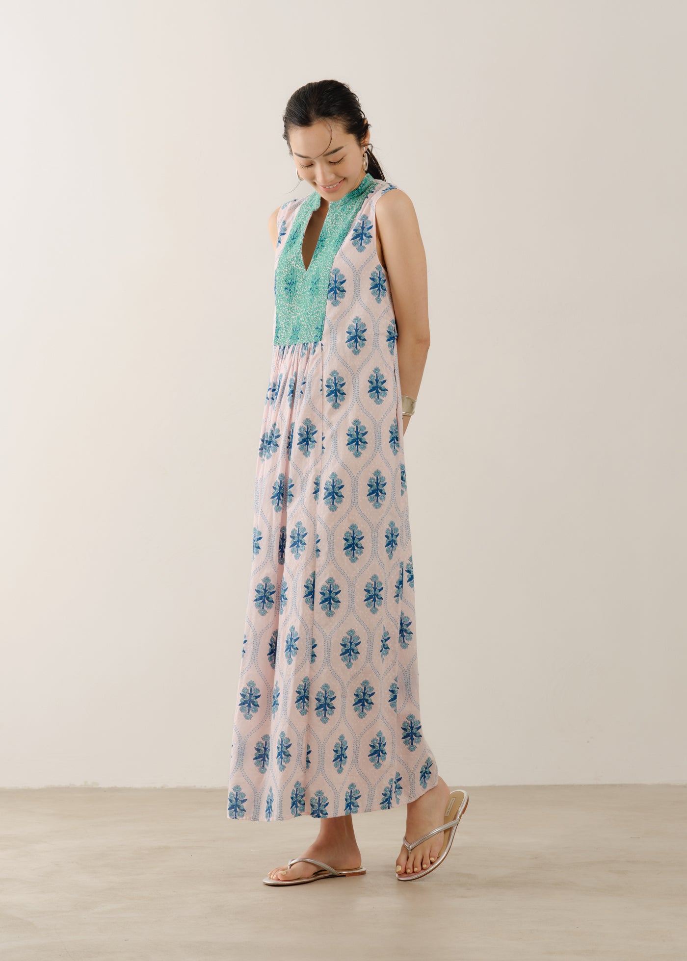 Cotton Jacquard Iberis Print Embroidery Sleeveless Dress | Pasand